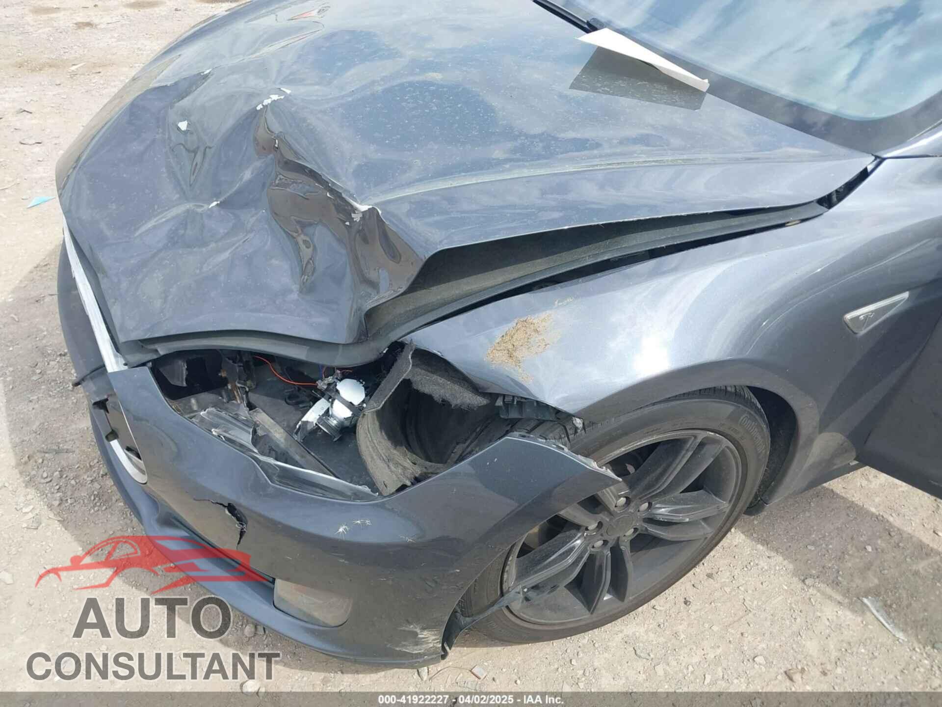 TESLA MODEL S 2016 - 5YJSA1E27GF129130
