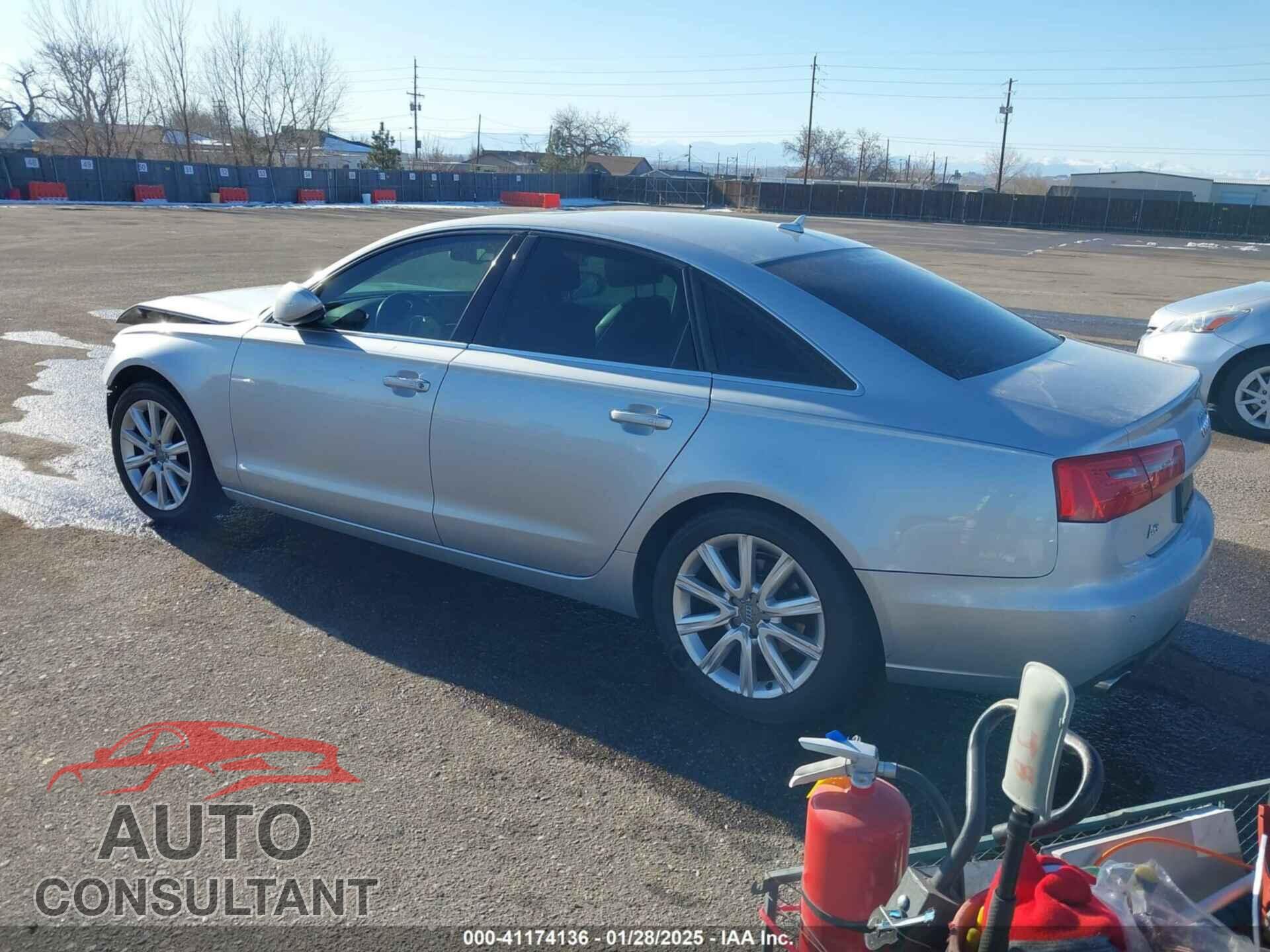 AUDI A6 2013 - WAUDFAFC4DN133695