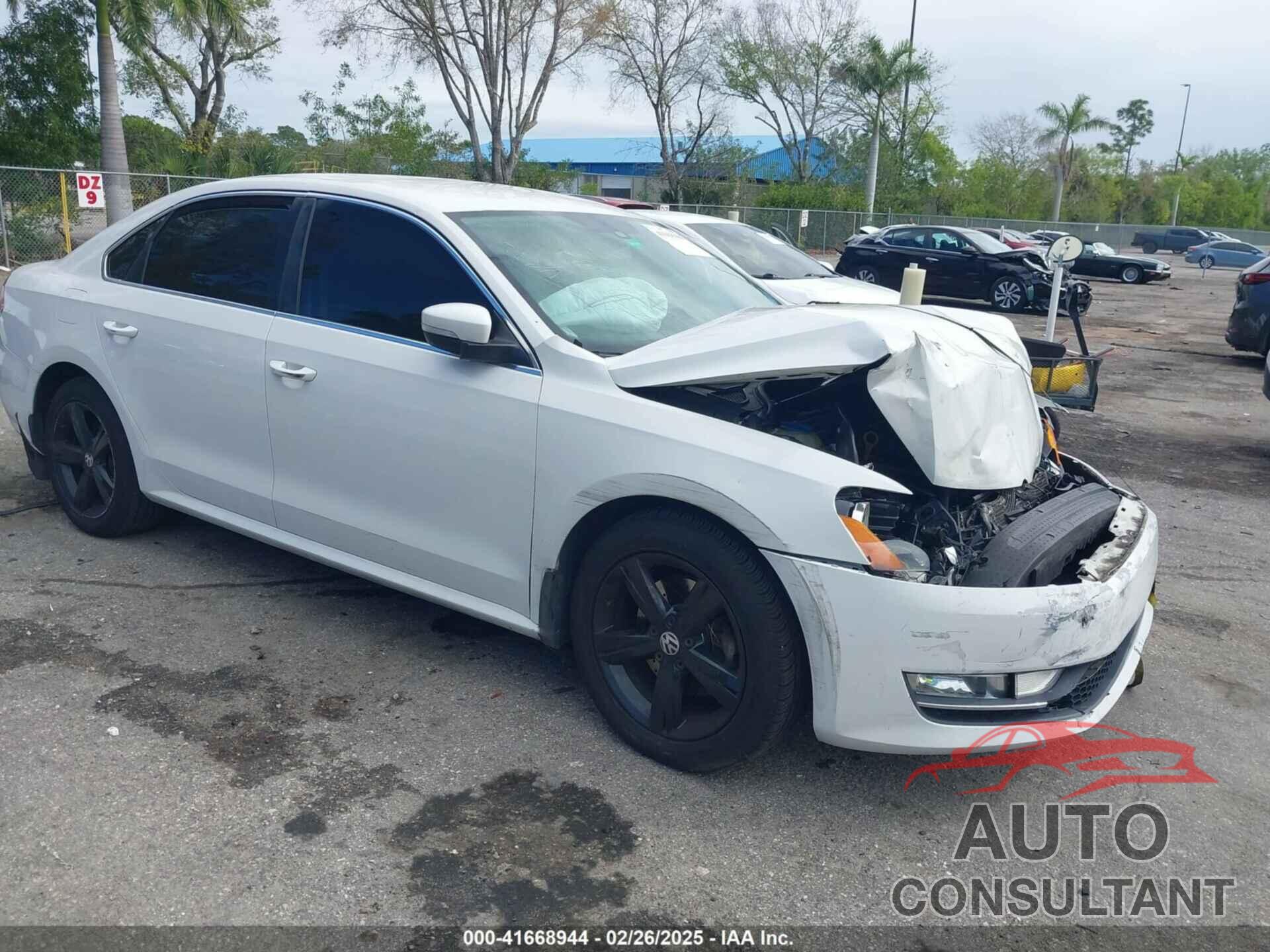 VOLKSWAGEN PASSAT 2015 - 1VWAT7A36FC081720