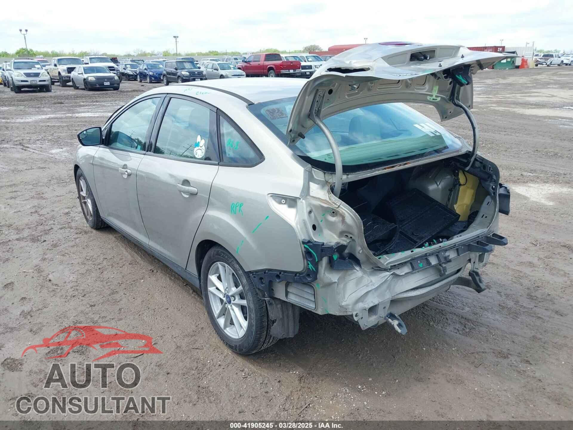 FORD FOCUS 2016 - 1FADP3F24GL267650