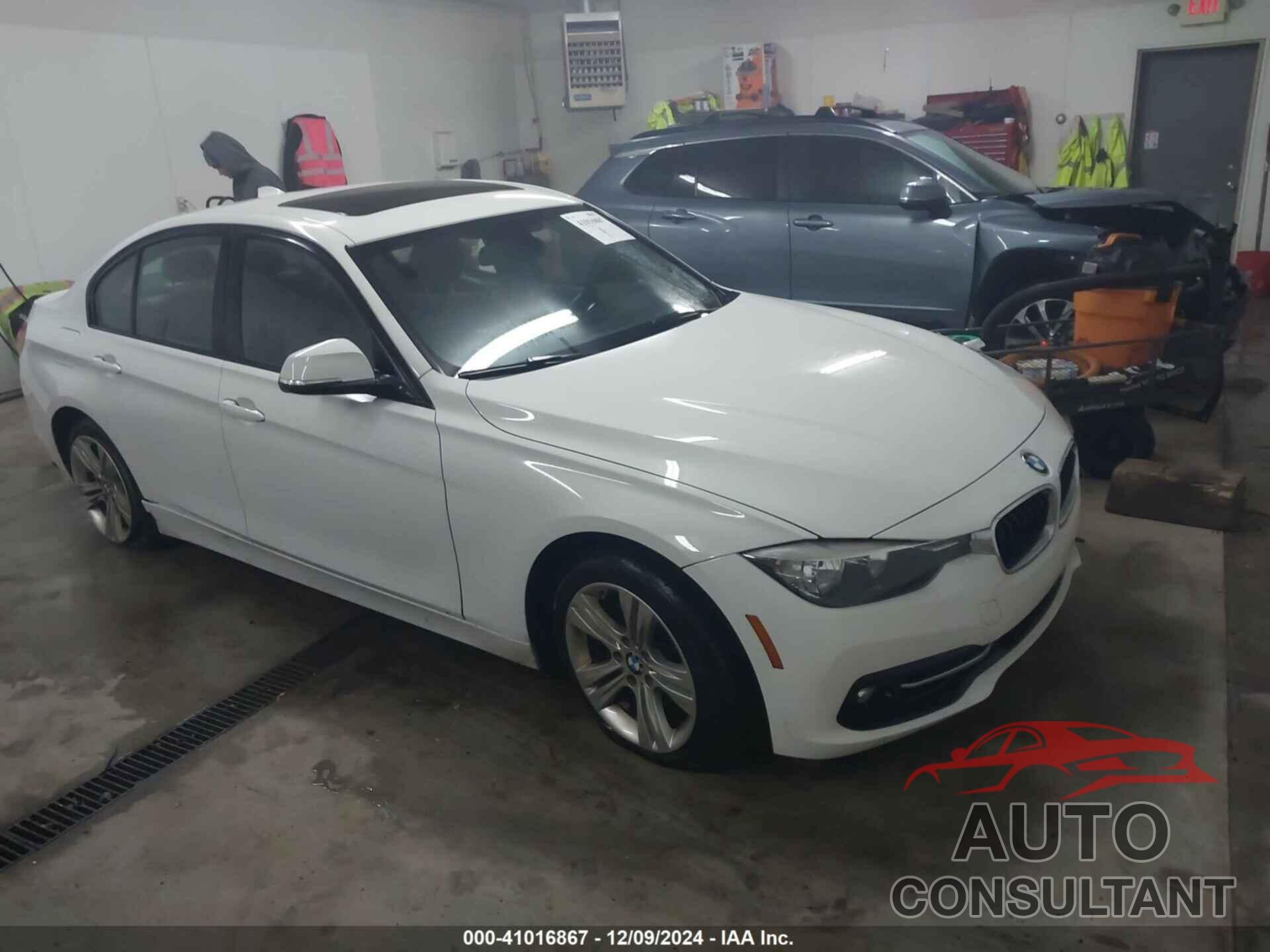 BMW 328I 2016 - WBA8E9G56GNT83902