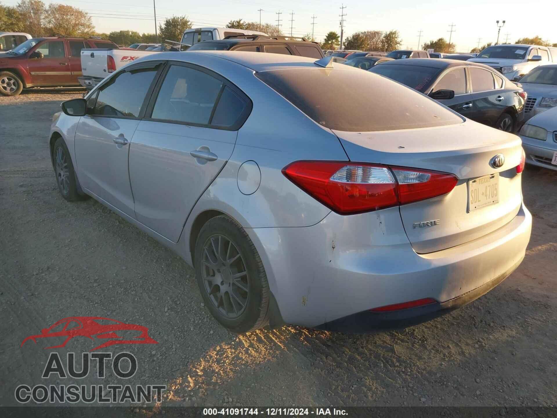 KIA FORTE 2016 - KNAFX4A68G5575988