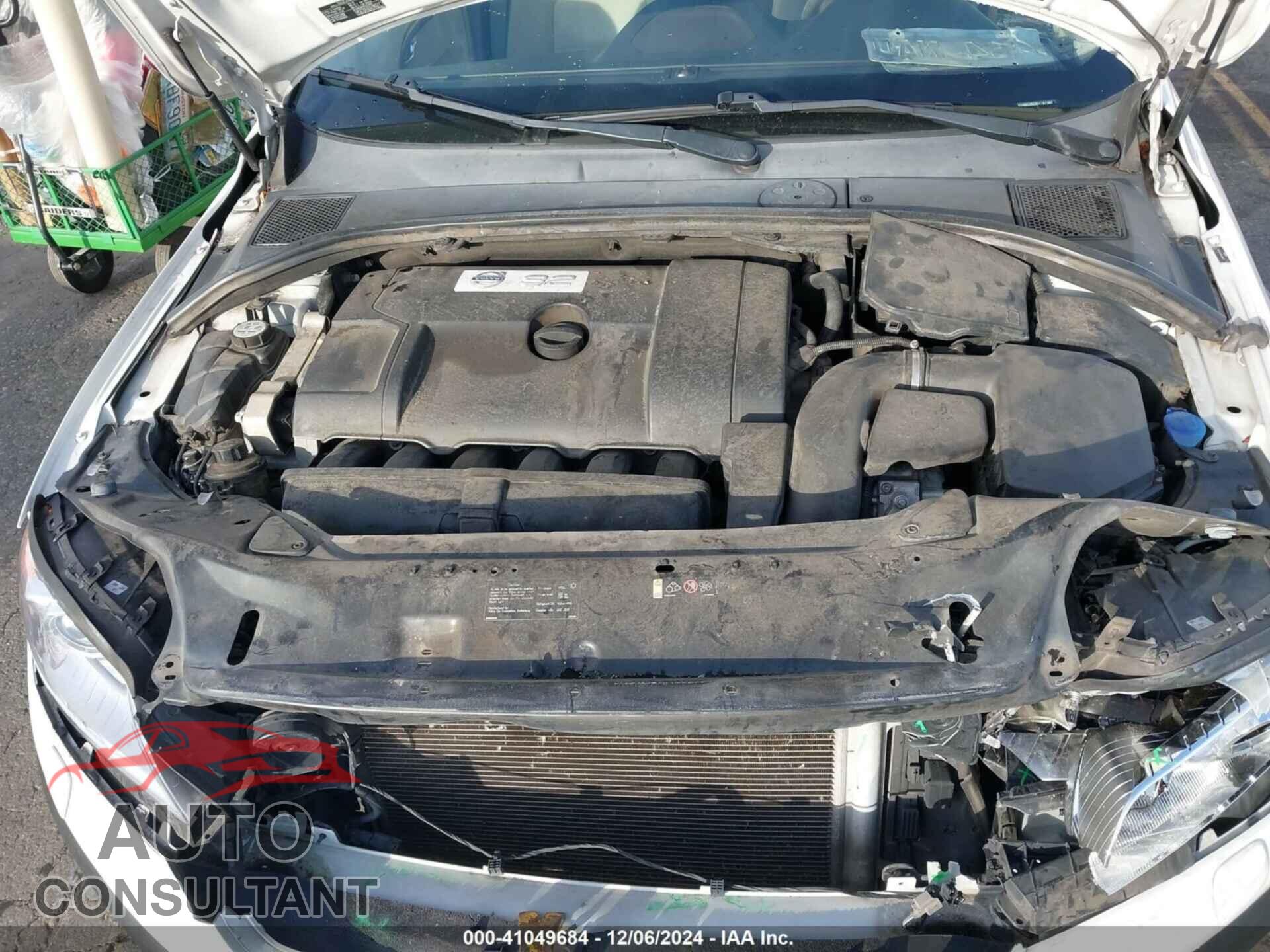 VOLVO XC70 2013 - YV4952BZ3D1151282