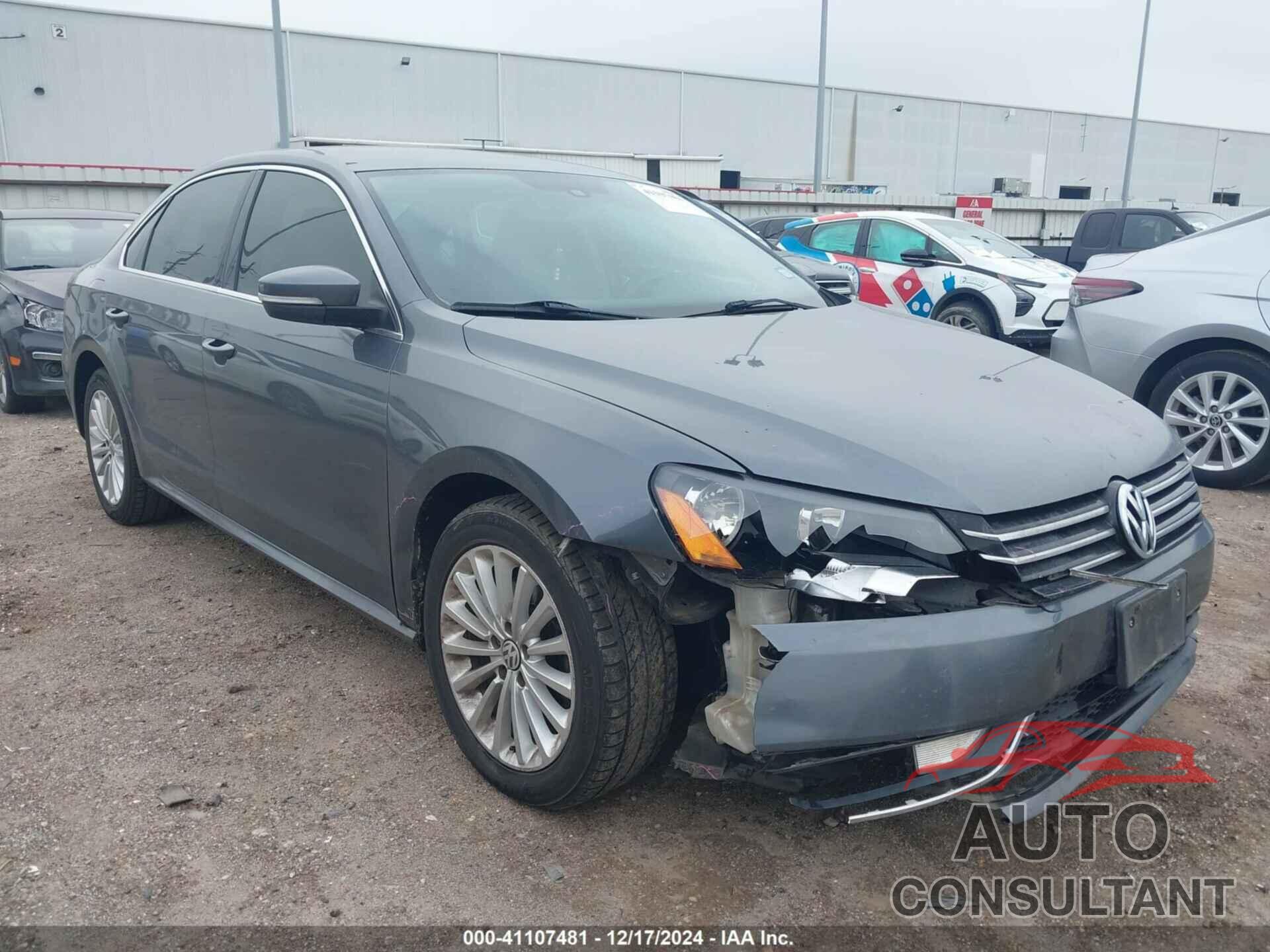 VOLKSWAGEN PASSAT 2015 - 1VWAT7A30FC079235