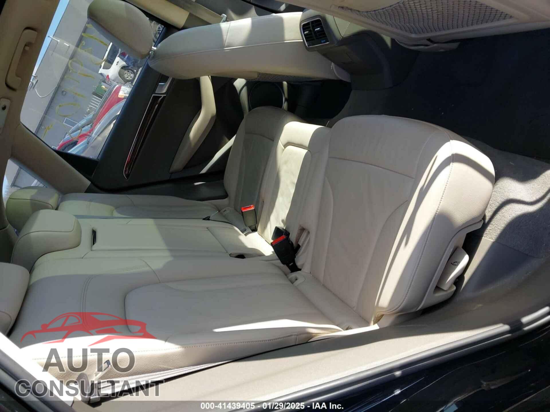 AUDI Q5 2012 - WA1LFAFP8CA018731