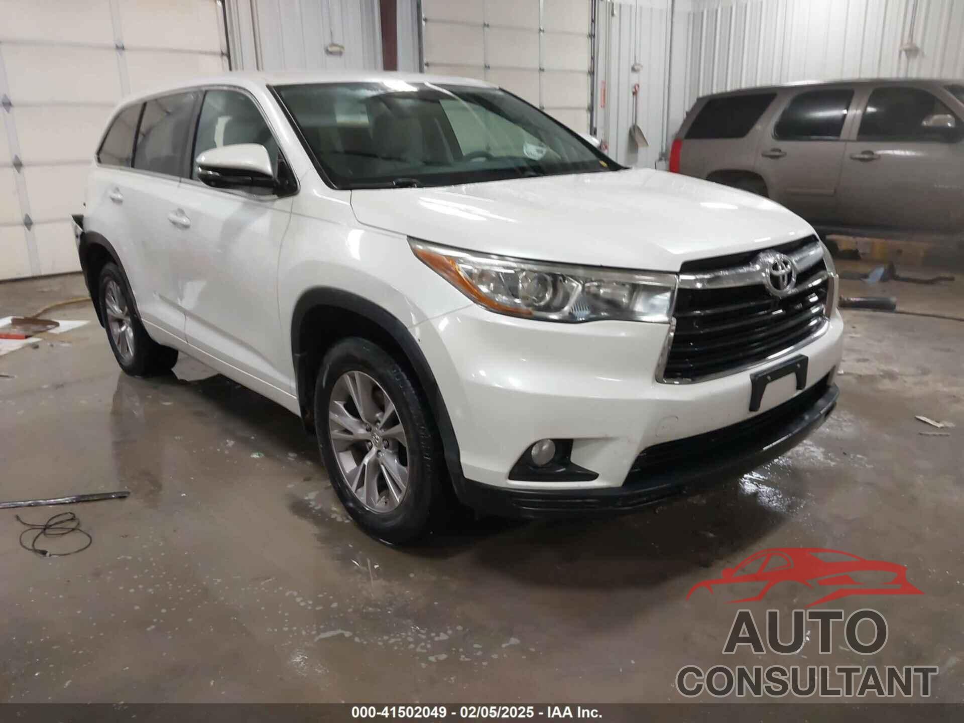 TOYOTA HIGHLANDER 2015 - 5TDBKRFH6FS176240