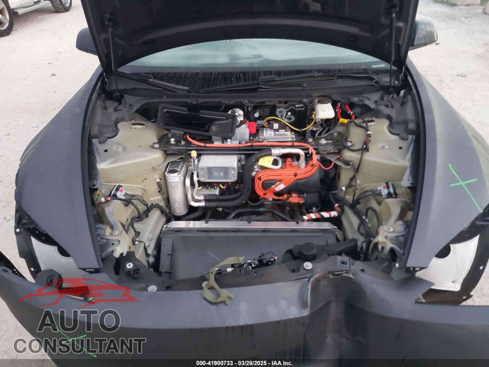 TESLA MODEL 3 2024 - 5YJ3E1EA0RF748588