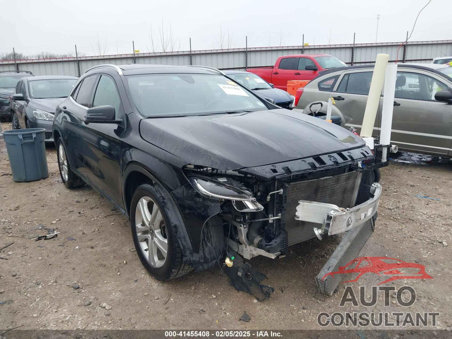 MERCEDES-BENZ GLA 250 2018 - WDCTG4GB9JJ429196
