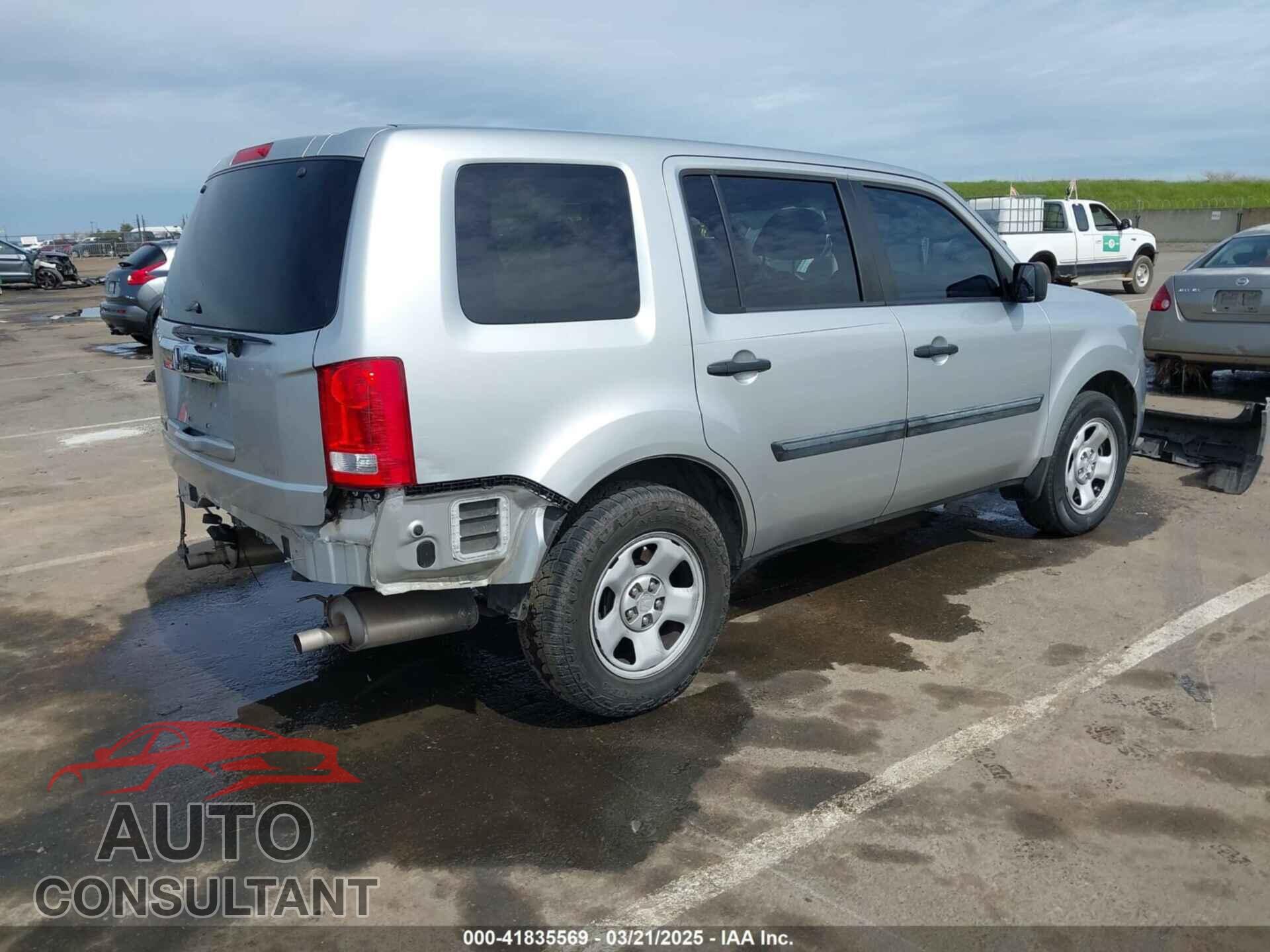 HONDA PILOT 2013 - 5FNYF3H28DB044120