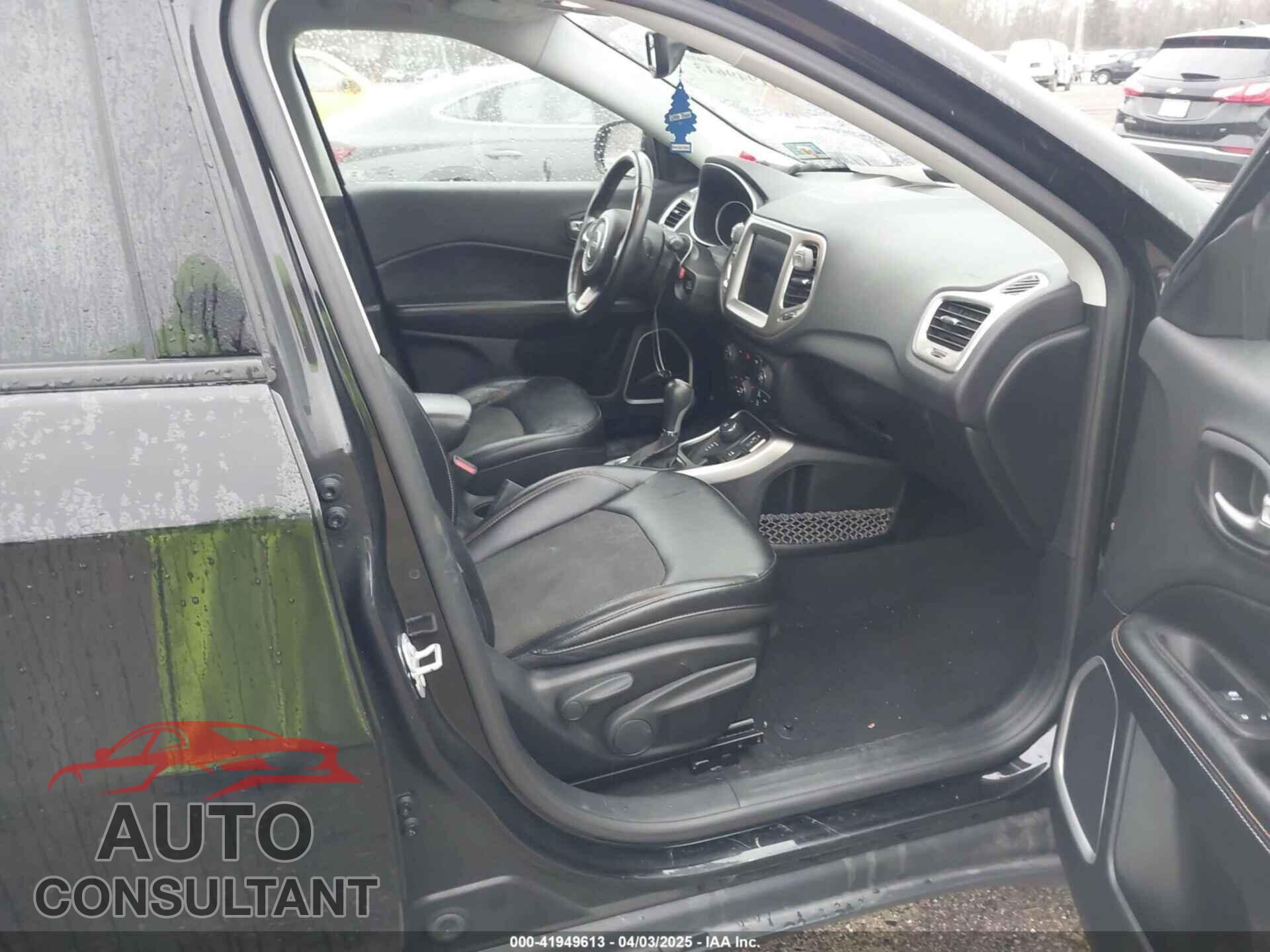 JEEP COMPASS 2018 - 3C4NJDBB8JT169275