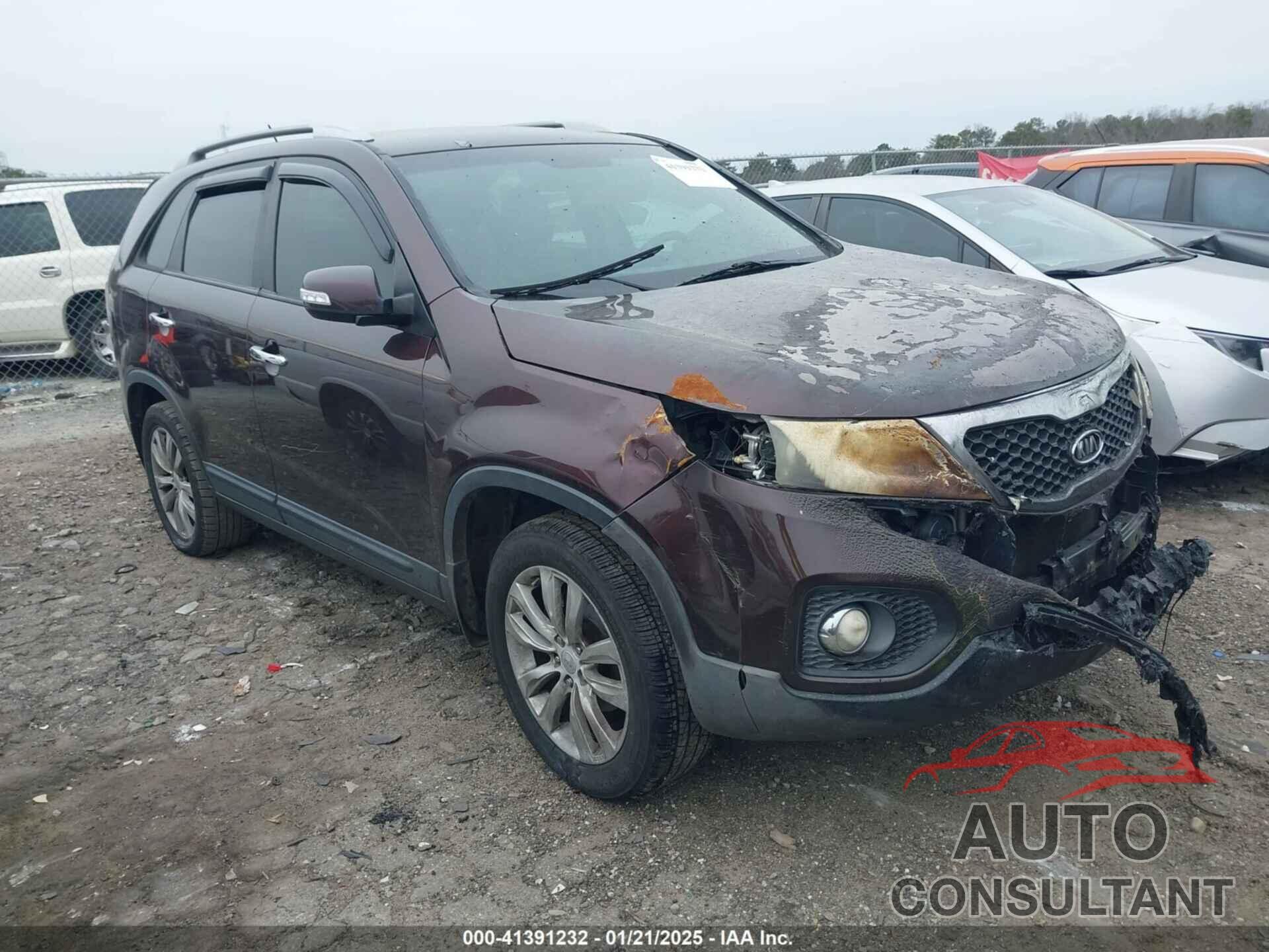 KIA SORENTO 2011 - 5XYKU4A24BG062129