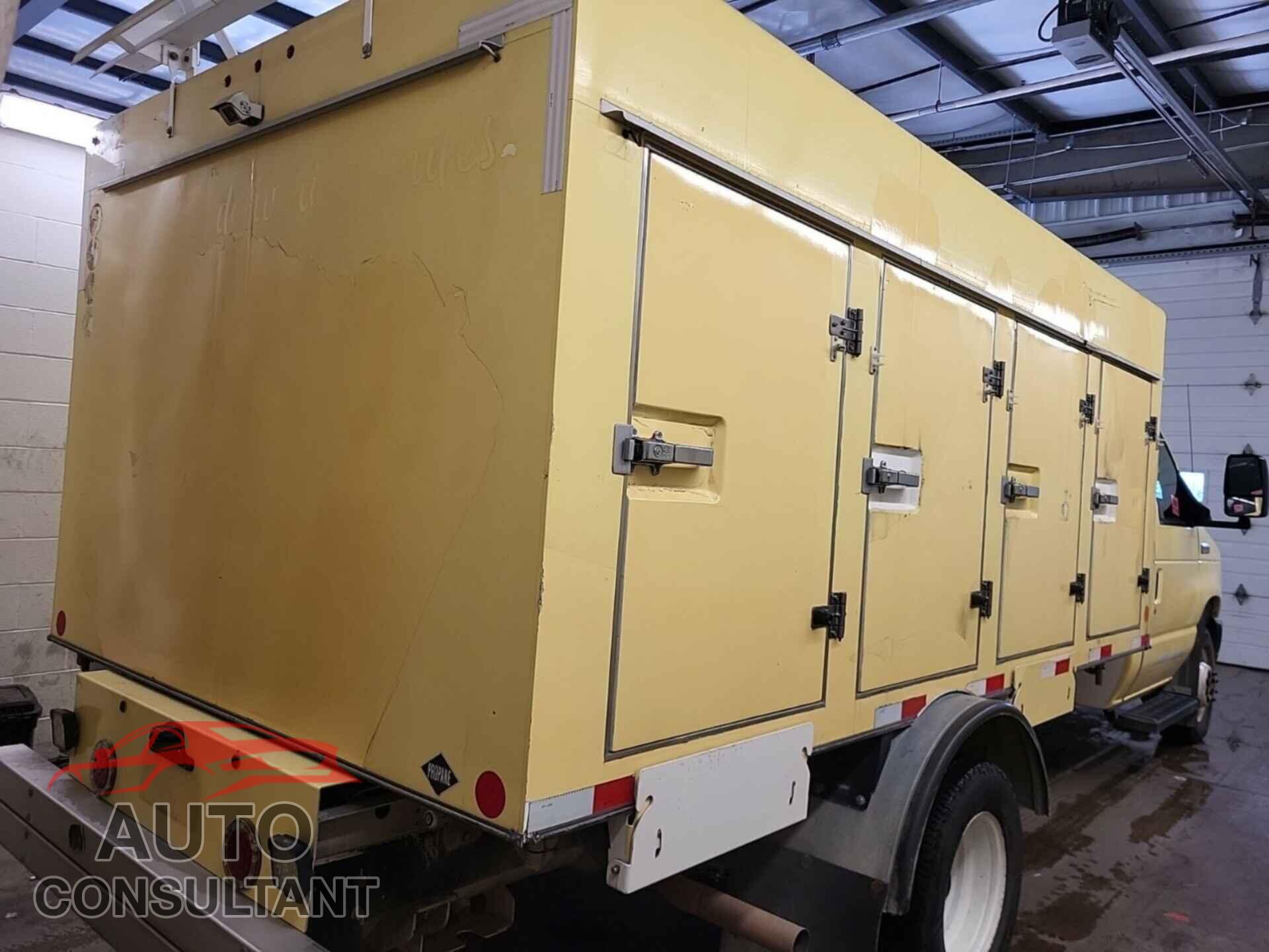FORD ECONOLINE 2019 - 1FDXE4FS0KDC07818