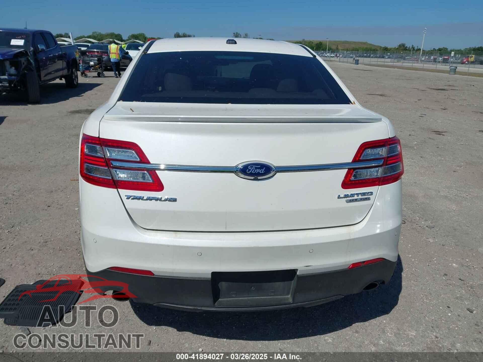 FORD TAURUS 2016 - 1FAHP2F88GG109434