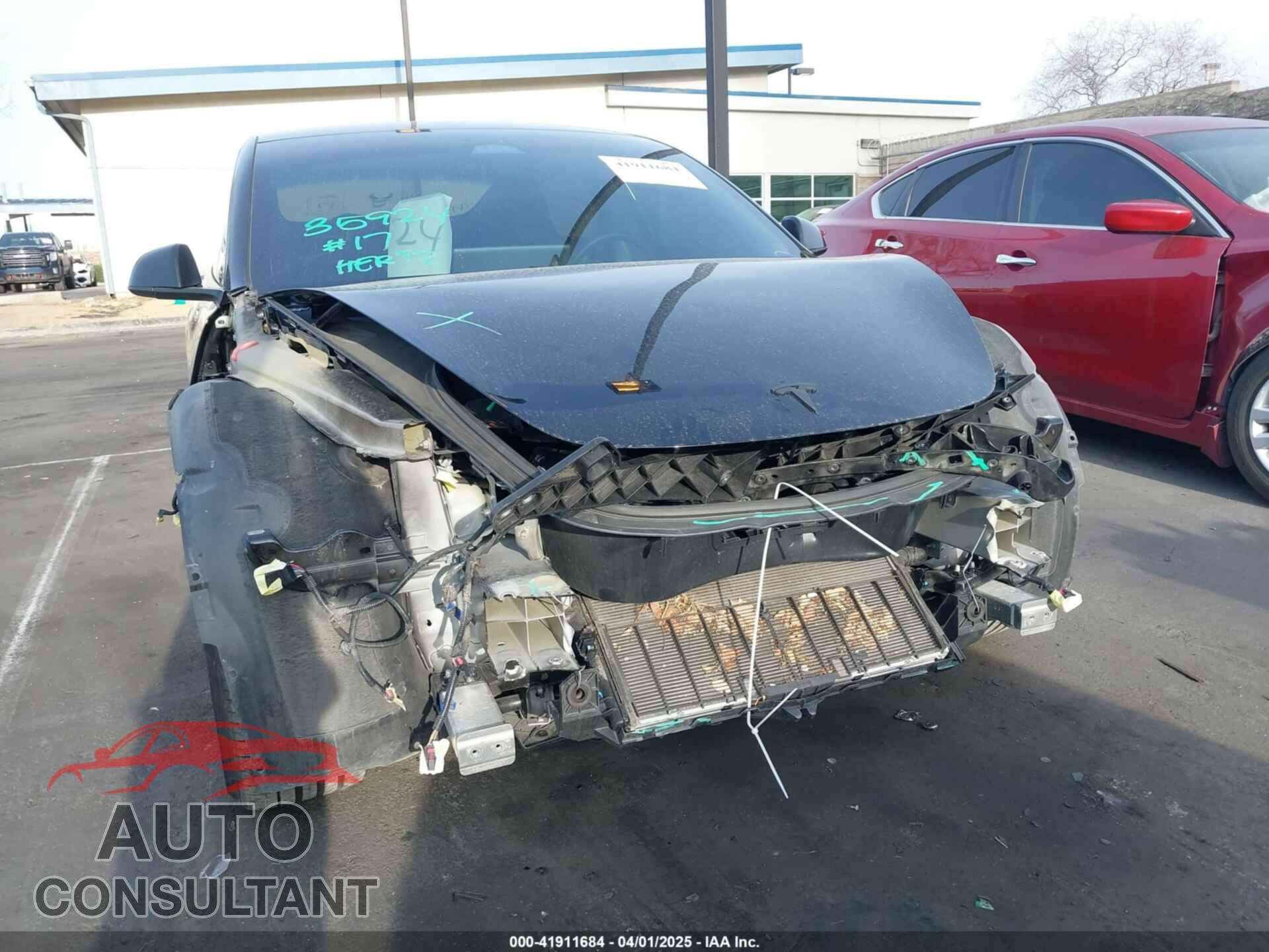 TESLA MODEL 3 2023 - 5YJ3E1EC3PF716085