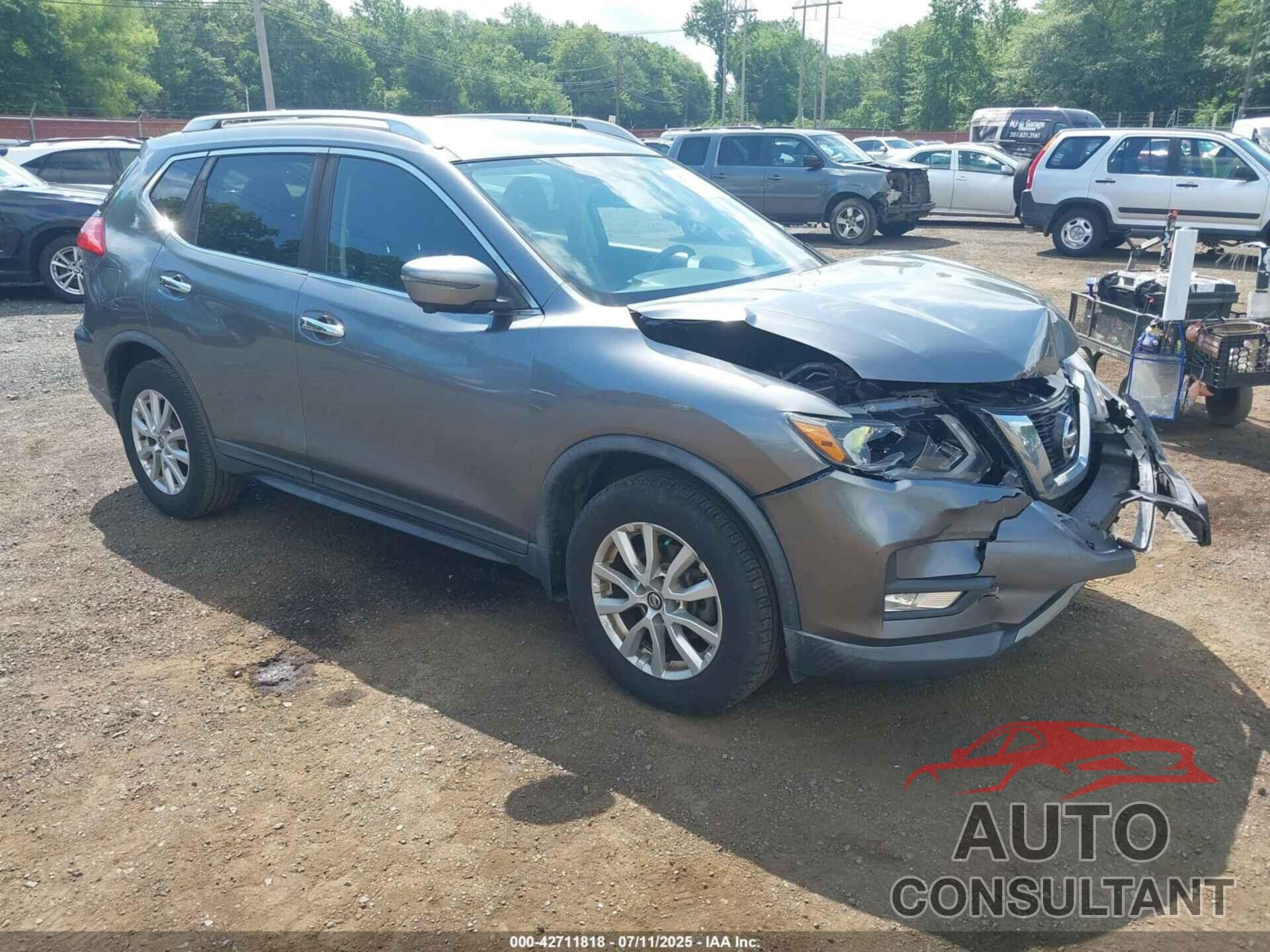 NISSAN ROGUE 2017 - KNMAT2MV8HP504666