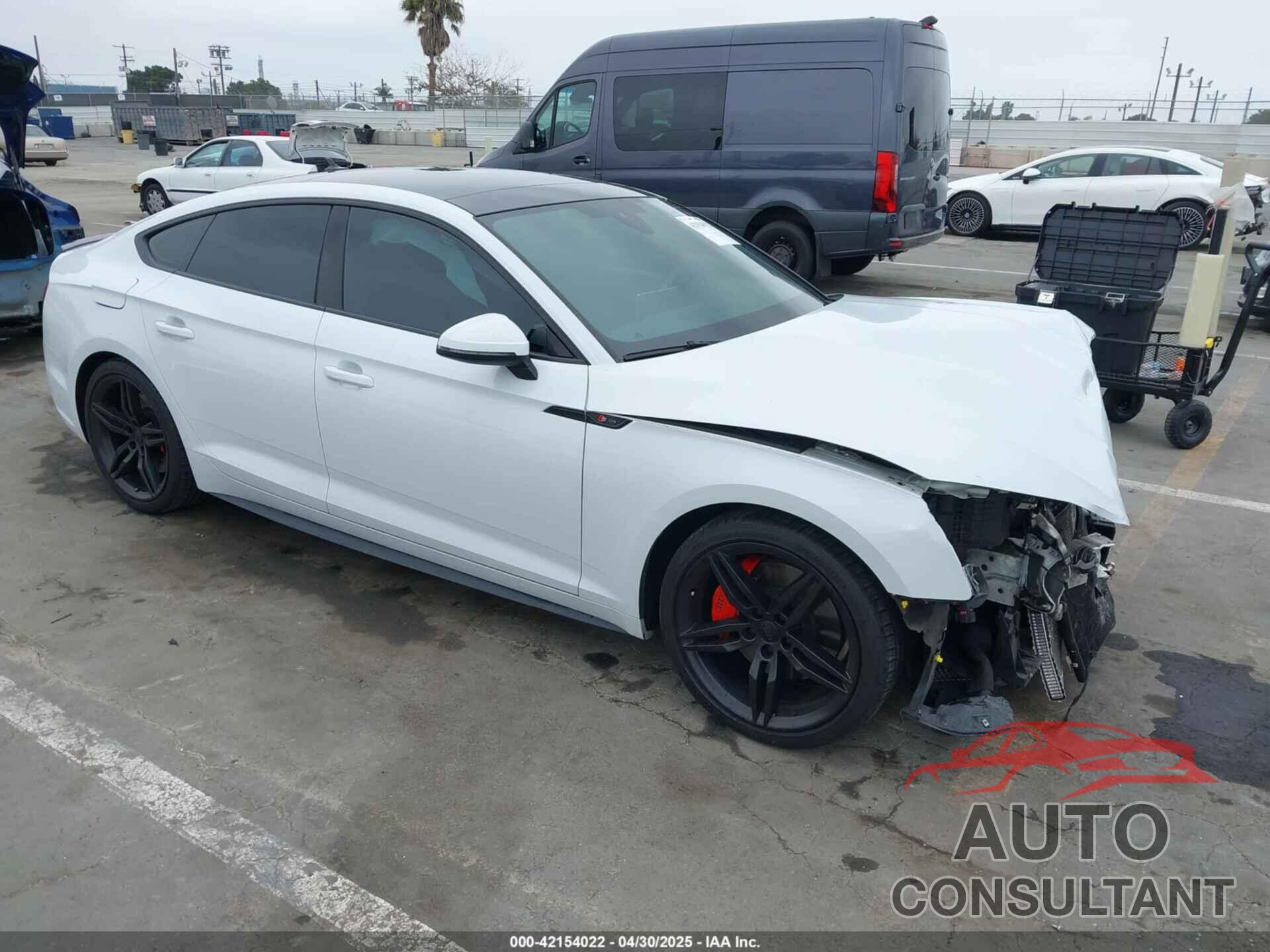 AUDI A5 2019 - WAUENCF57KA077101