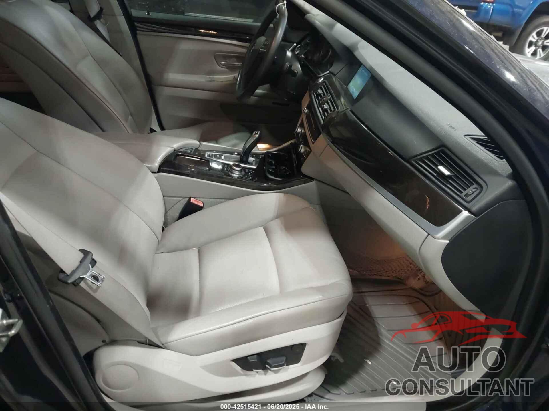 BMW 528I 2012 - WBAXG5C52CDX03902