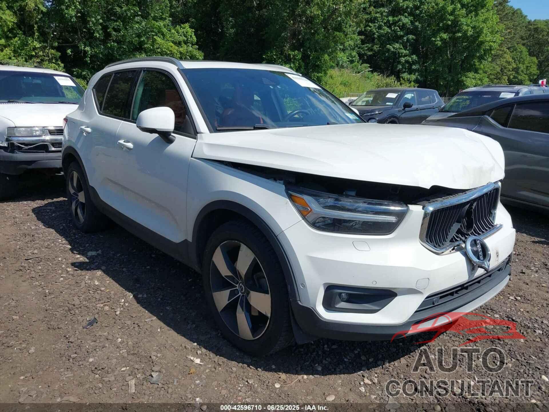 VOLVO XC40 2019 - YV4162XZXK2018433