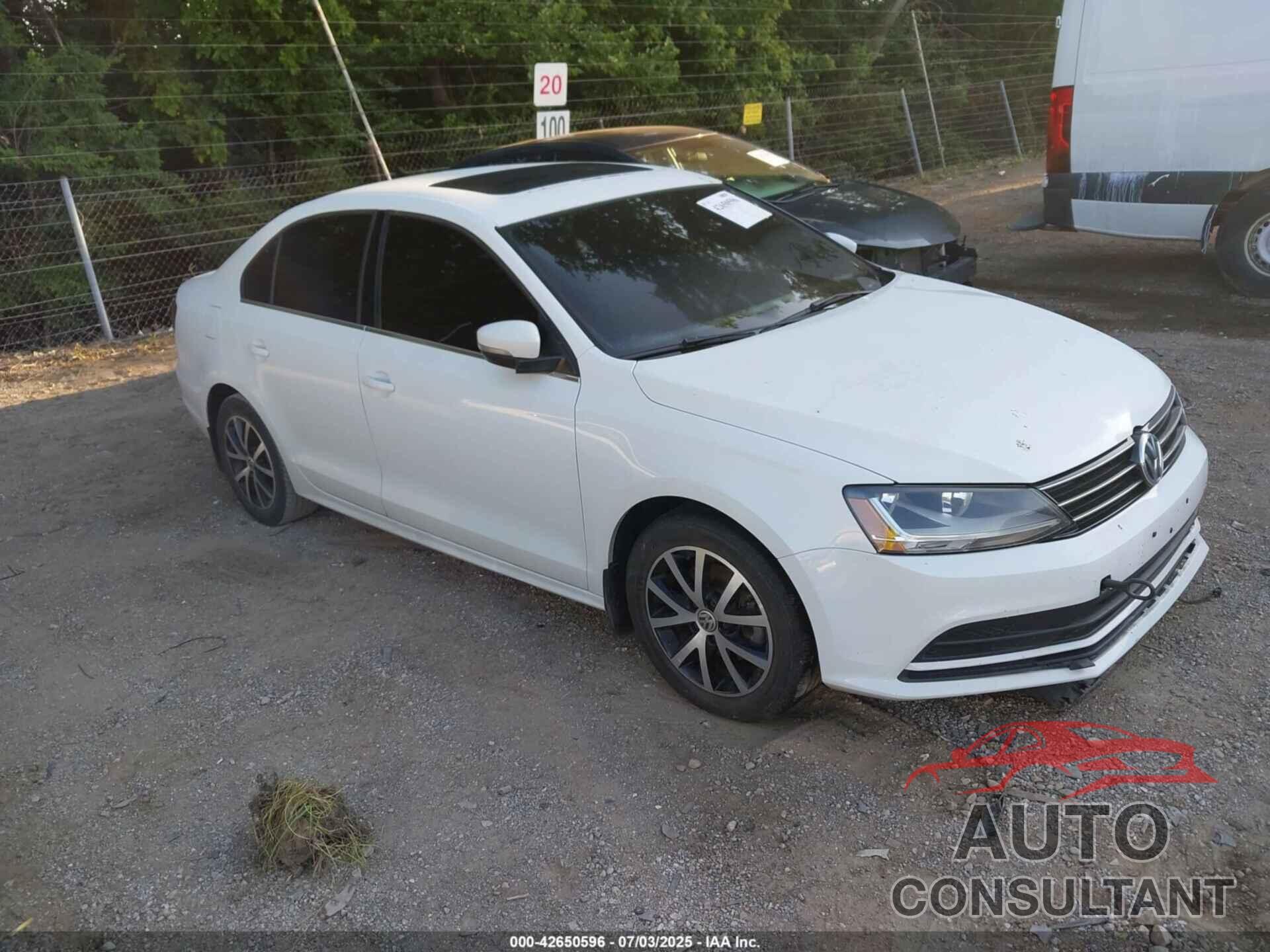 VOLKSWAGEN JETTA 2017 - 3VWB67AJ9HM387919