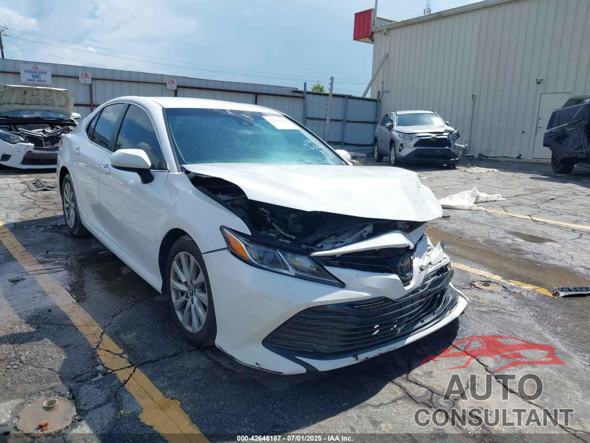 TOYOTA CAMRY 2019 - 4T1B11HK6KU687395