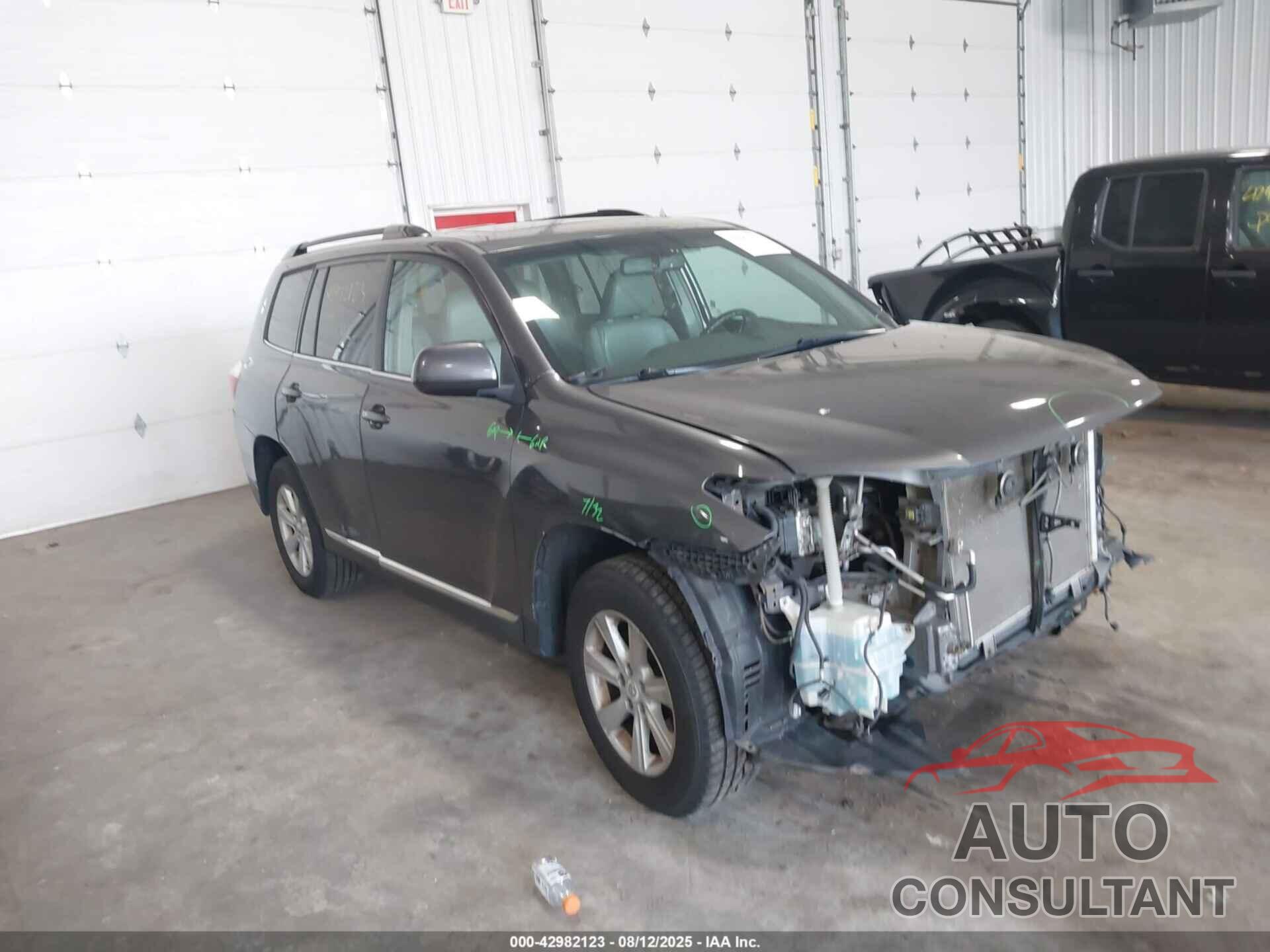 TOYOTA HIGHLANDER 2013 - 5TDBK3EH2DS180443