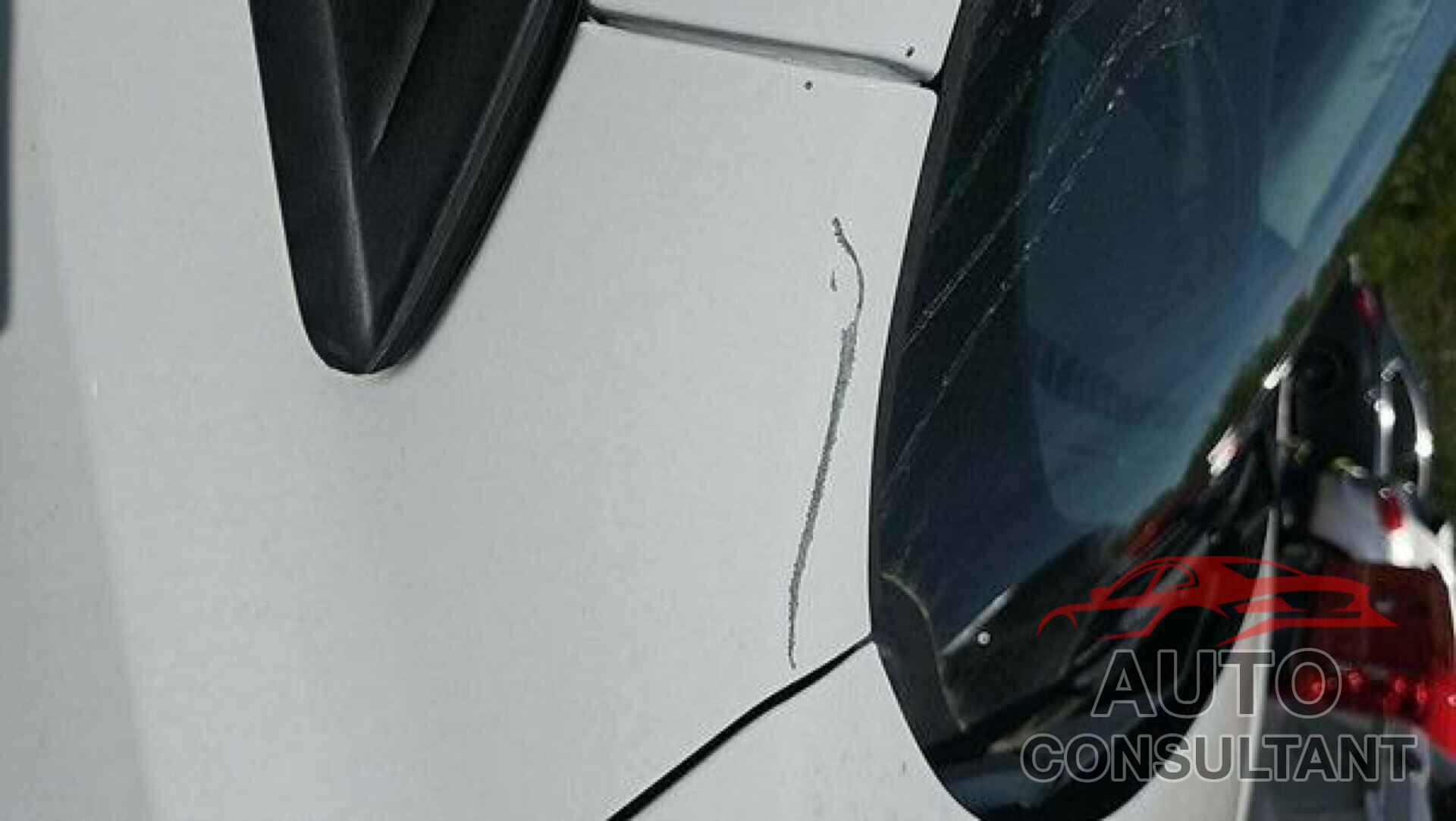 FORD ESCAPE 2019 - 1FMCU9HD1KUC35933