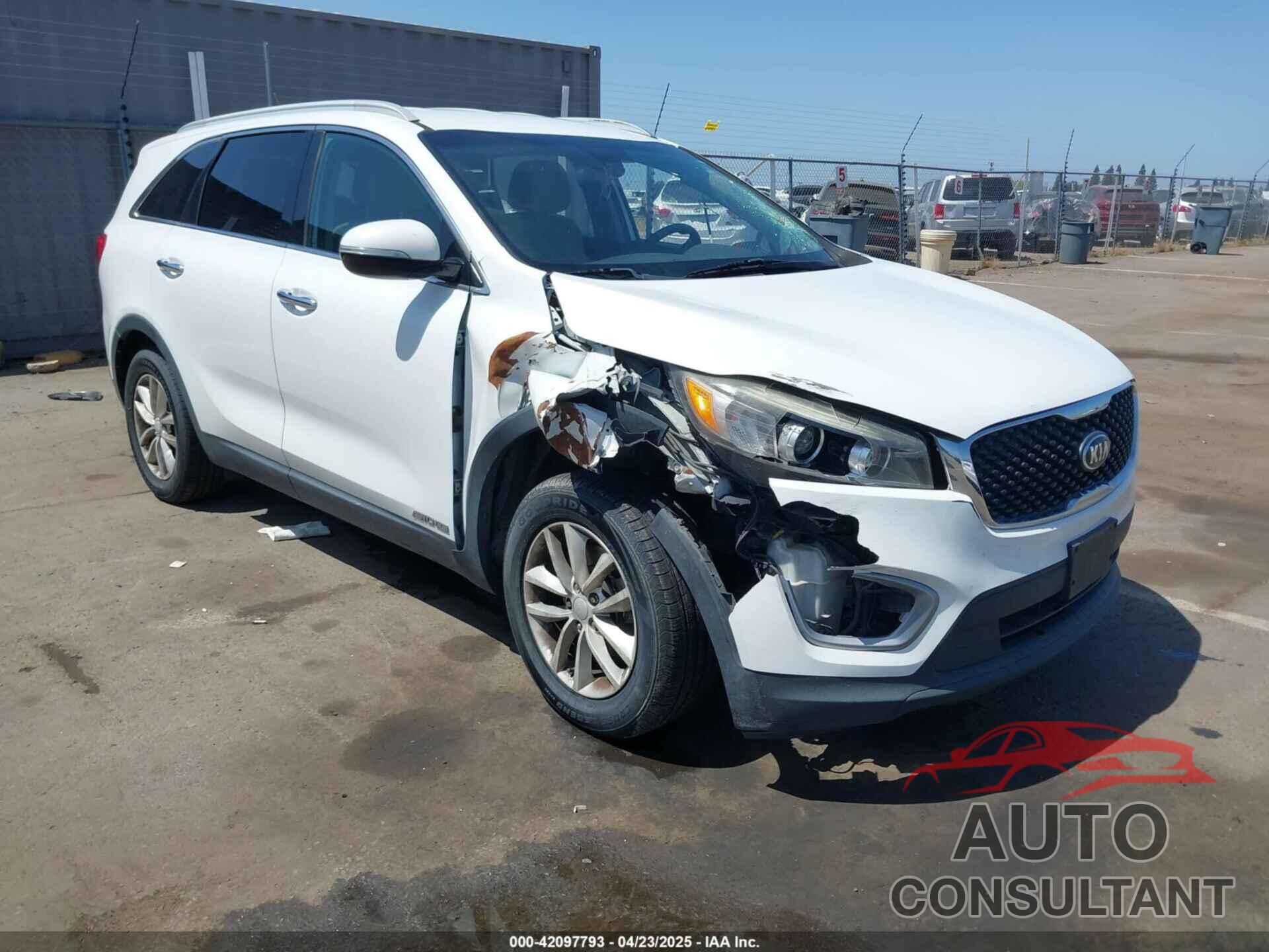 KIA SORENTO 2017 - 5XYPGDA51HG206607