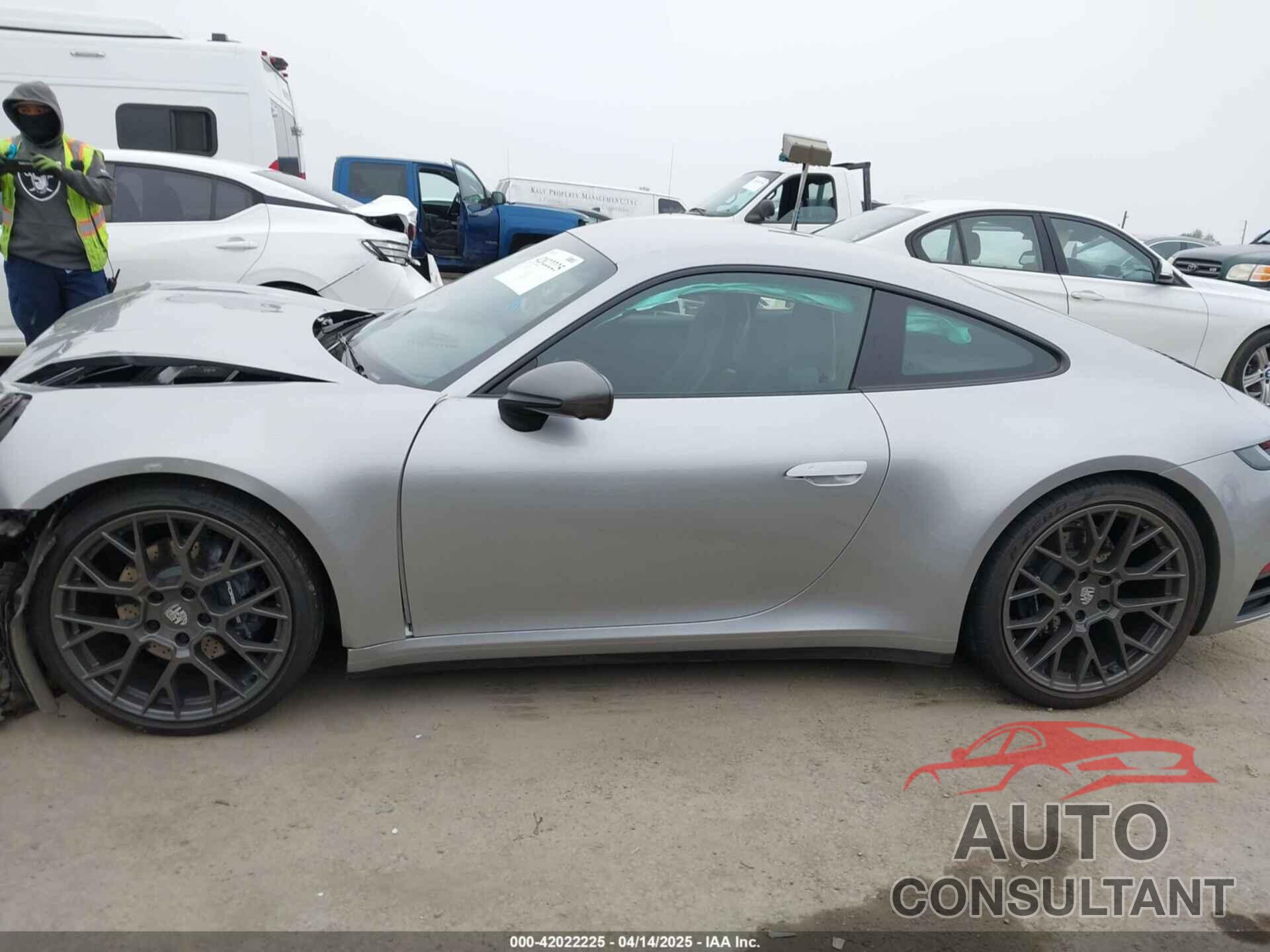 PORSCHE 911 2023 - WP0AA2A93PS206048