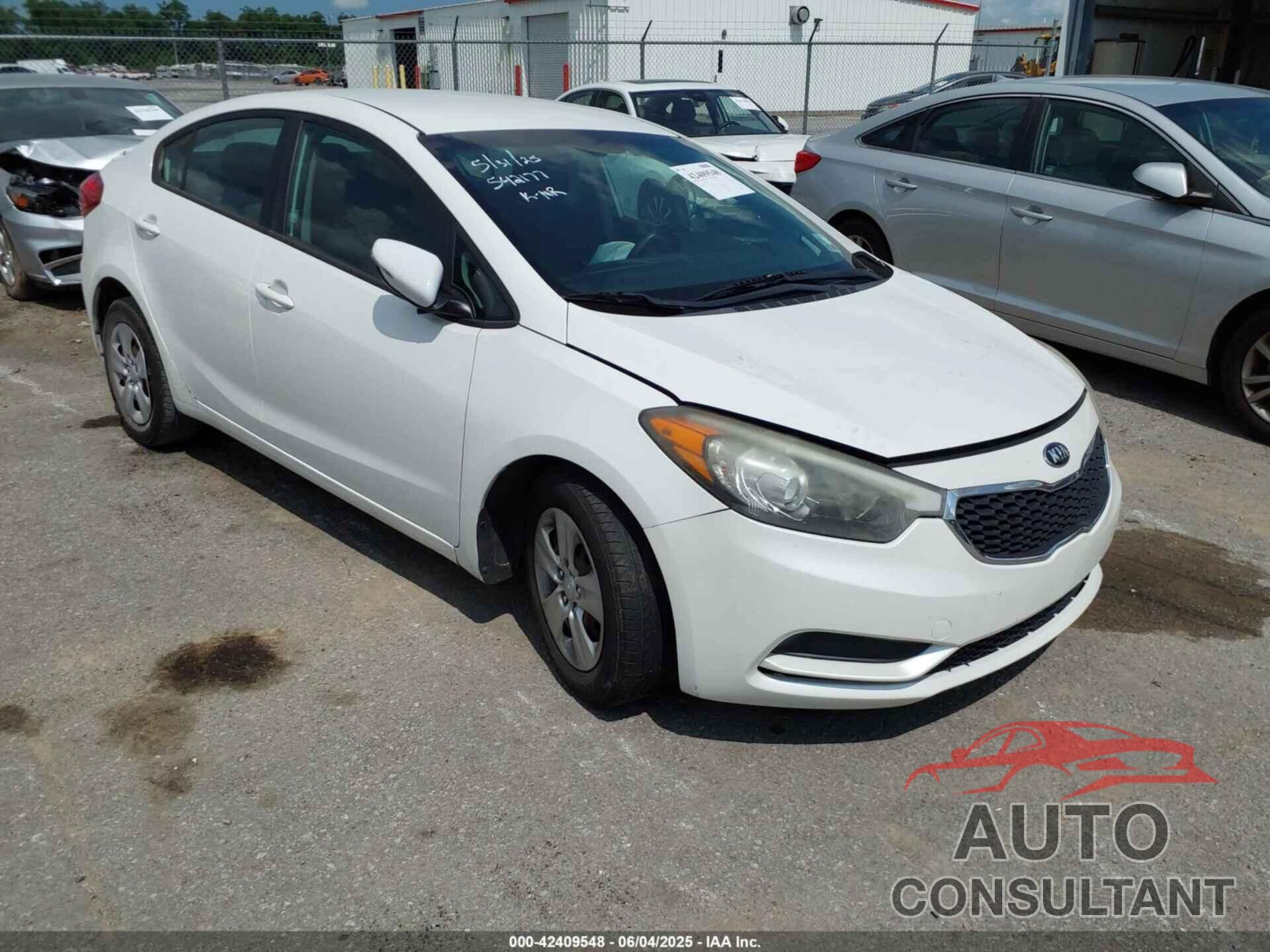KIA FORTE 2016 - KNAFX4A64G5542177
