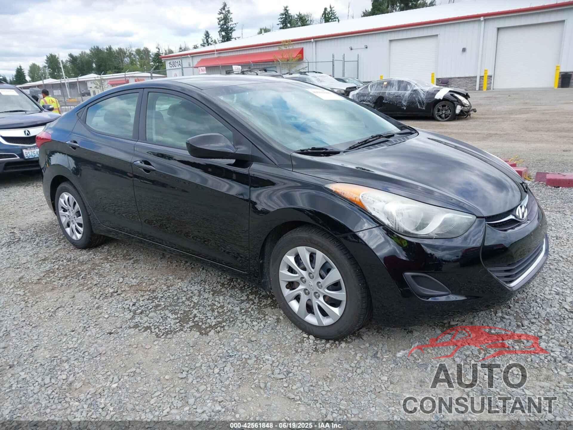 HYUNDAI ELANTRA 2012 - 5NPDH4AE7CH067245