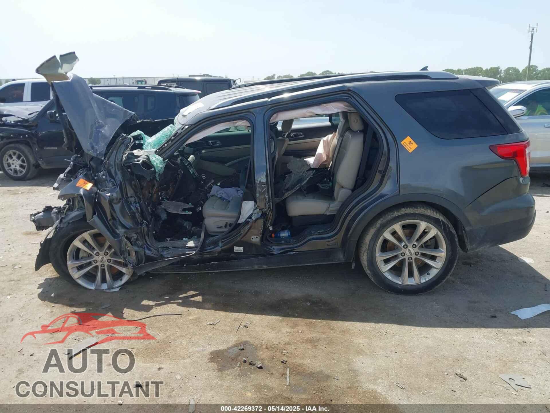 FORD EXPLORER 2018 - 1FM5K7D81JGB99167