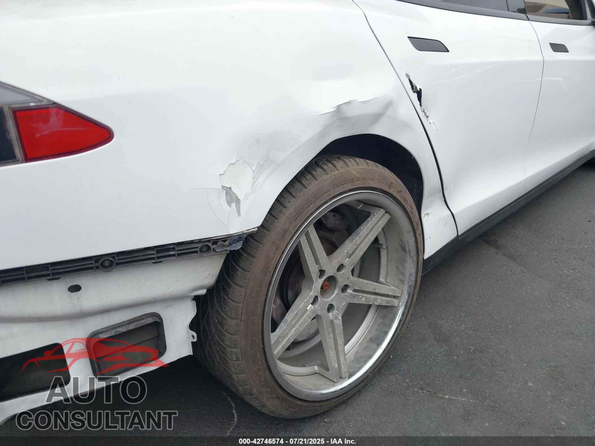 TESLA MODEL S 2013 - 5YJSA1CN1DFP07344