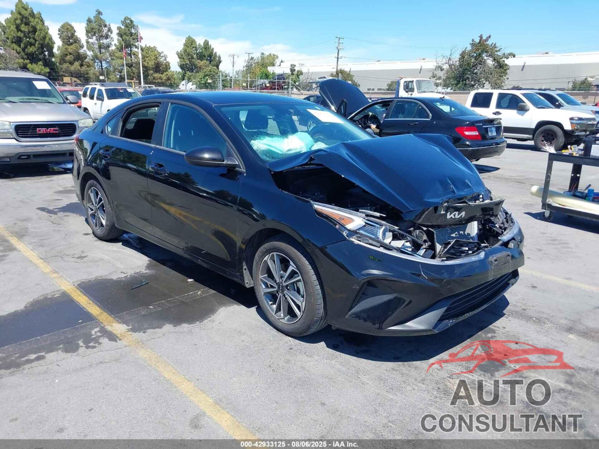 KIA FORTE 2023 - 3KPF24AD0PE622774