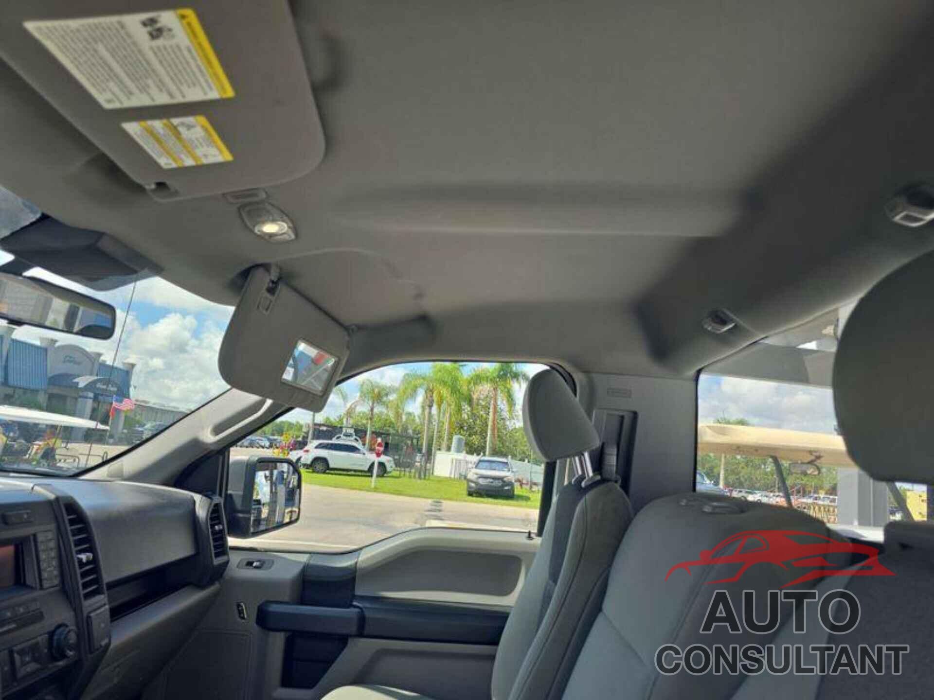 FORD F150 2019 - 1FTMF1CB9KKF20143