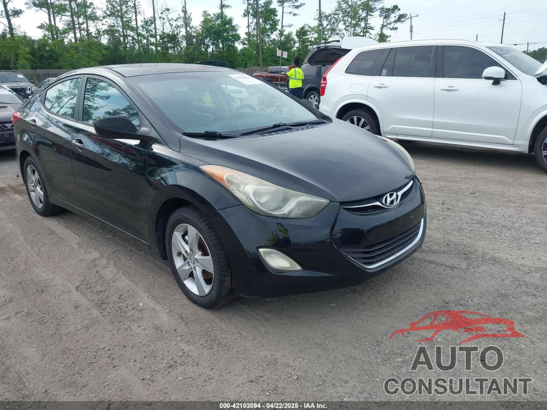 HYUNDAI ELANTRA 2012 - 5NPDH4AE4CH095553