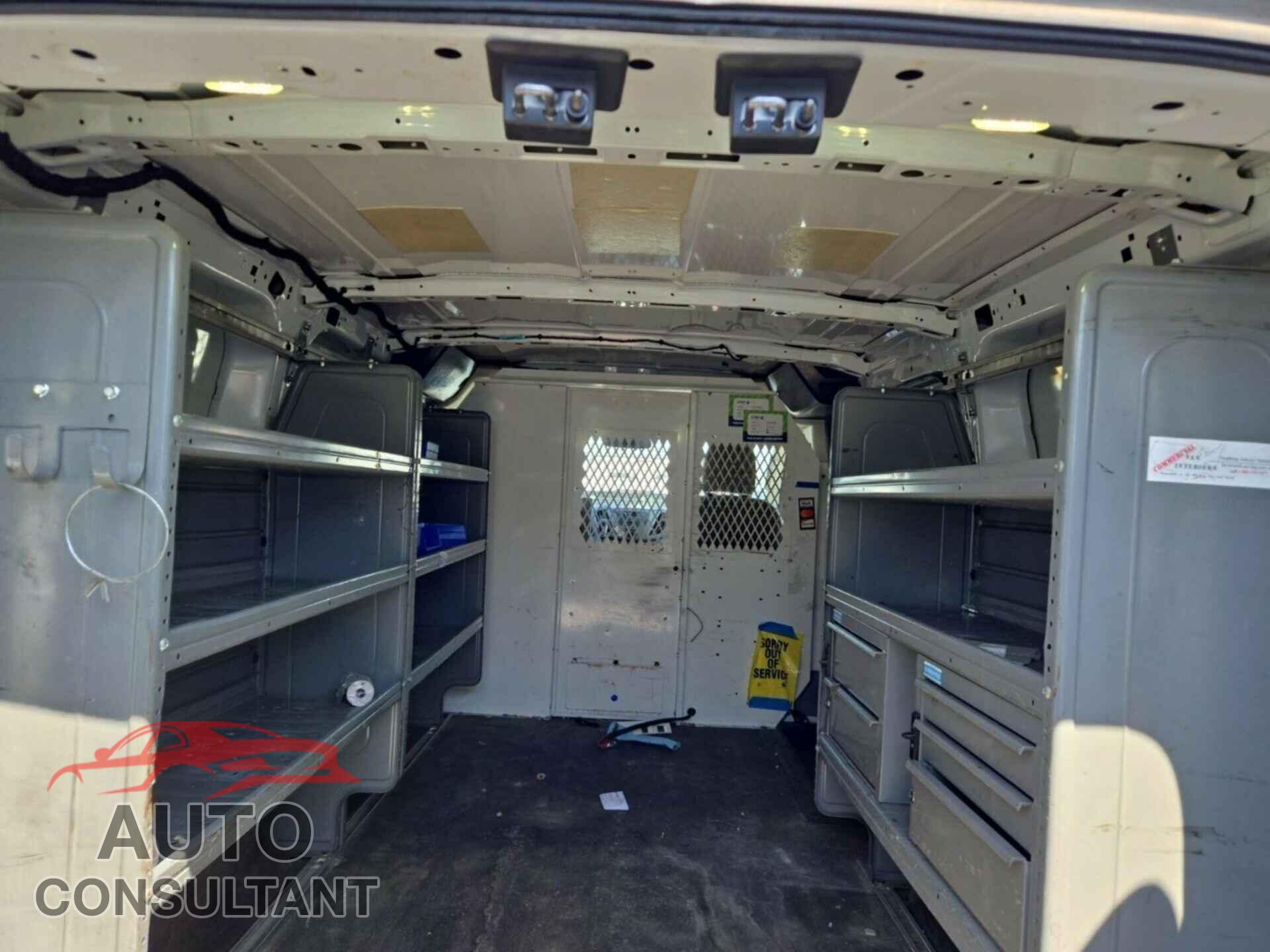 FORD TRANSIT 2015 - 1FTNE1YM9FKB30067