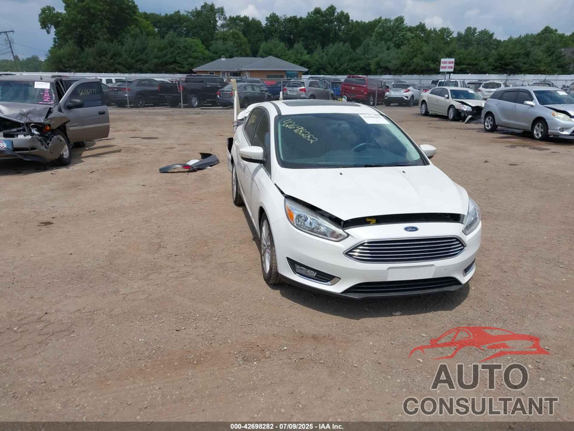 FORD FOCUS 2018 - 1FADP3J25JL267865