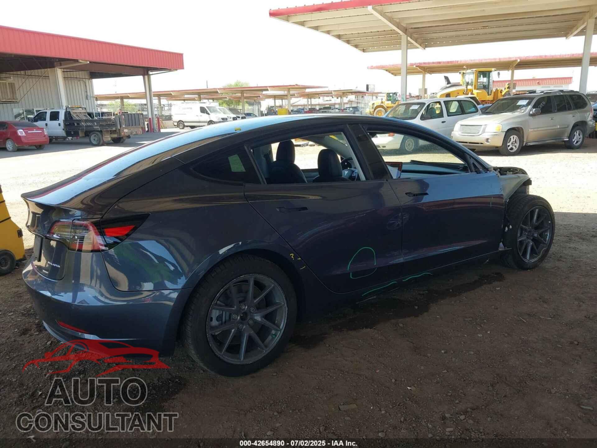 TESLA MODEL 3 2022 - 5YJ3E1EB8NF201748
