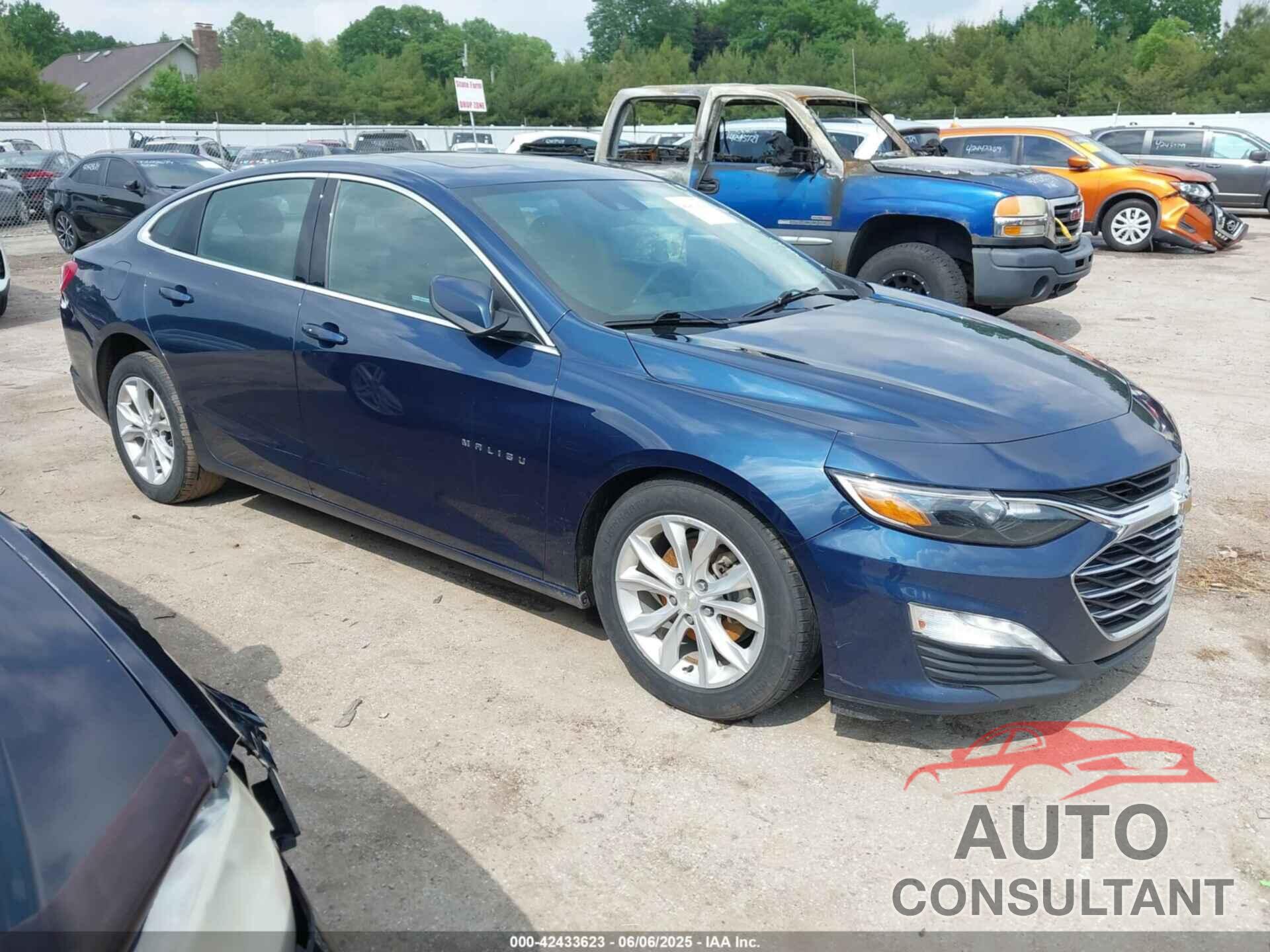 CHEVROLET MALIBU 2020 - 1G1ZD5ST4LF146816
