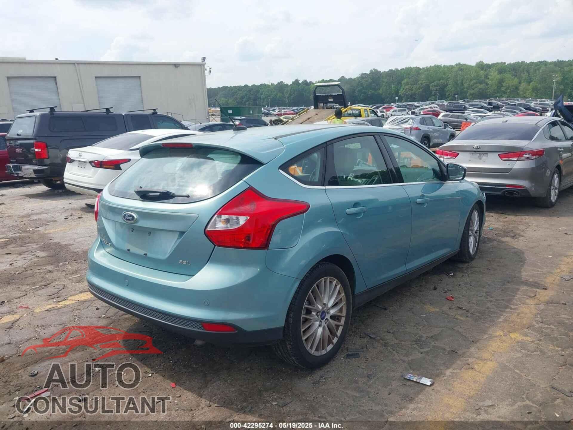 FORD FOCUS 2012 - 1FAHP3M23CL274765