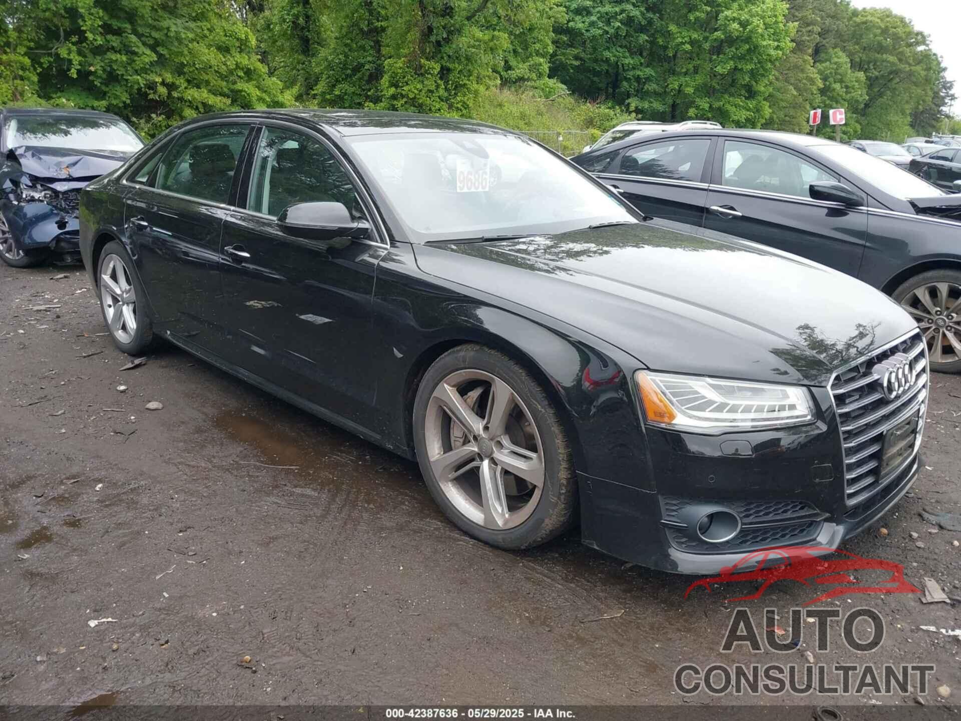 AUDI A8 L 2018 - WAU44AFD1JN000676