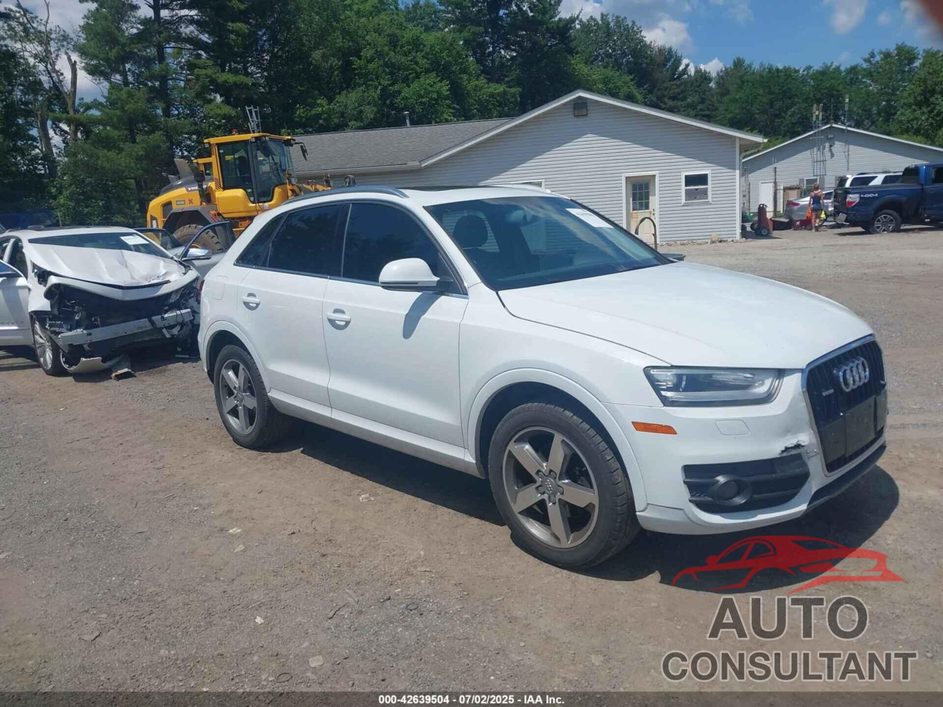 AUDI Q3 2015 - WA1GFCFS8FR010880