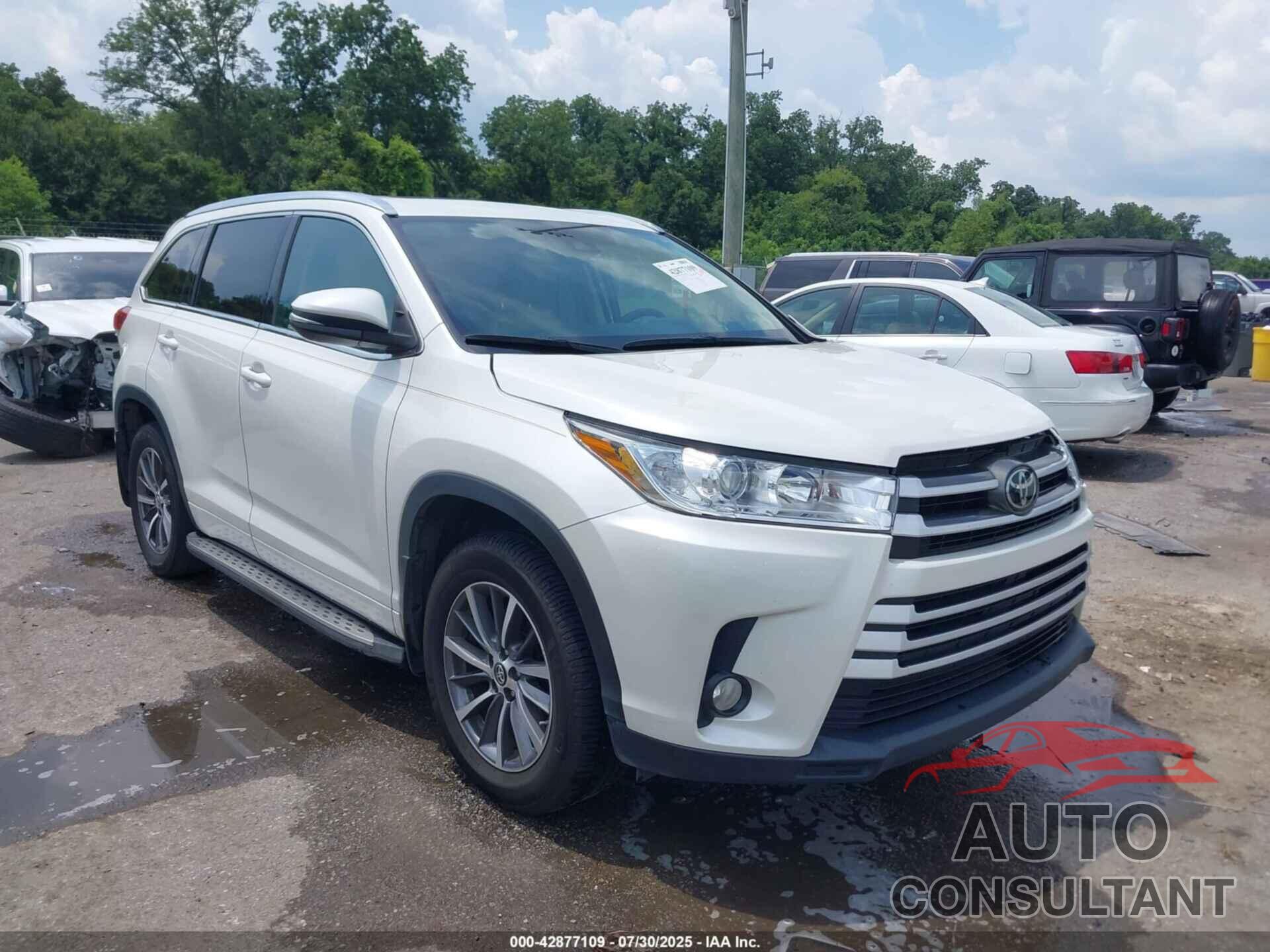 TOYOTA HIGHLANDER 2018 - 5TDKZRFH4JS546122
