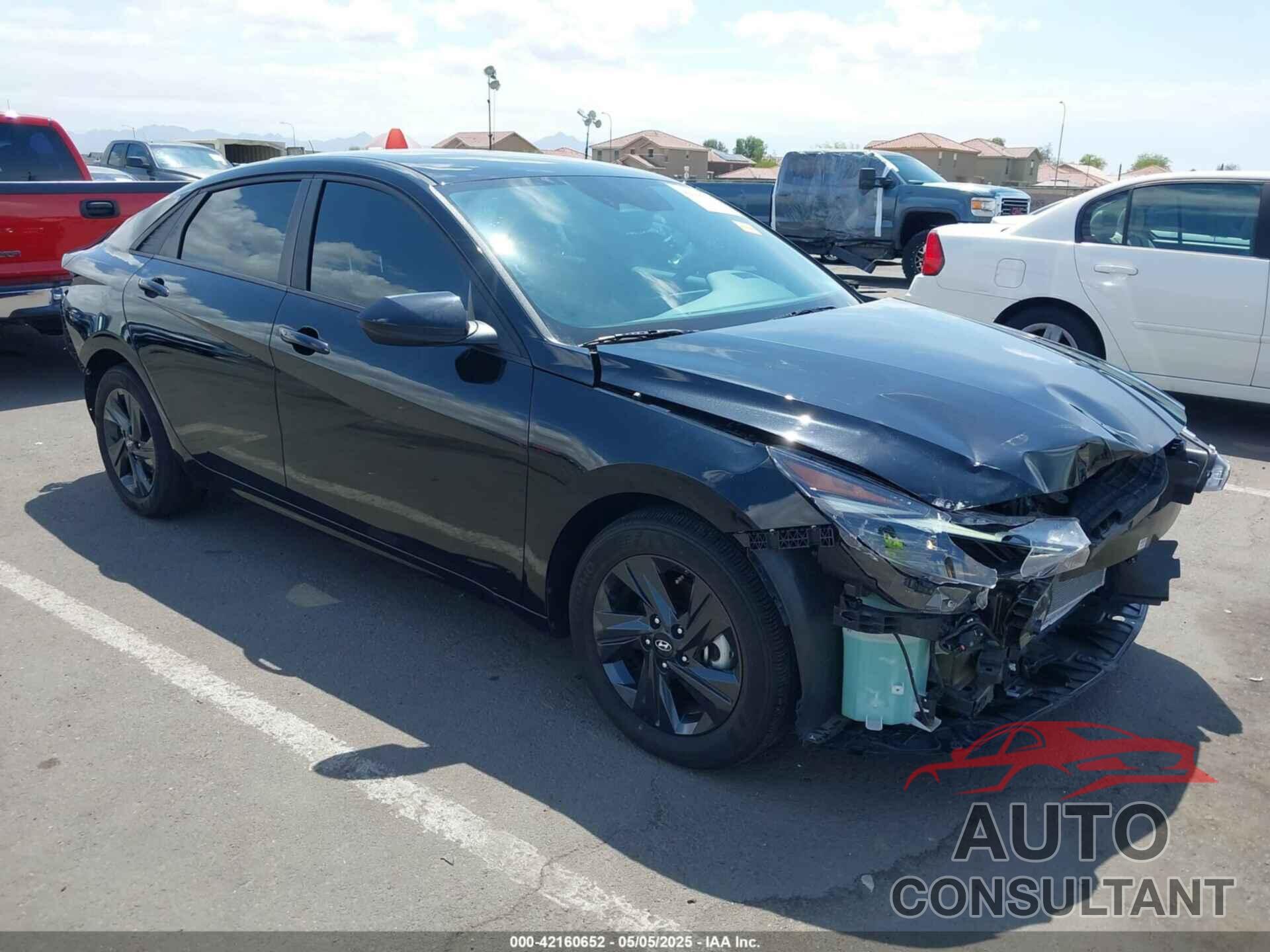 HYUNDAI ELANTRA 2023 - KMHLM4AG3PU602085