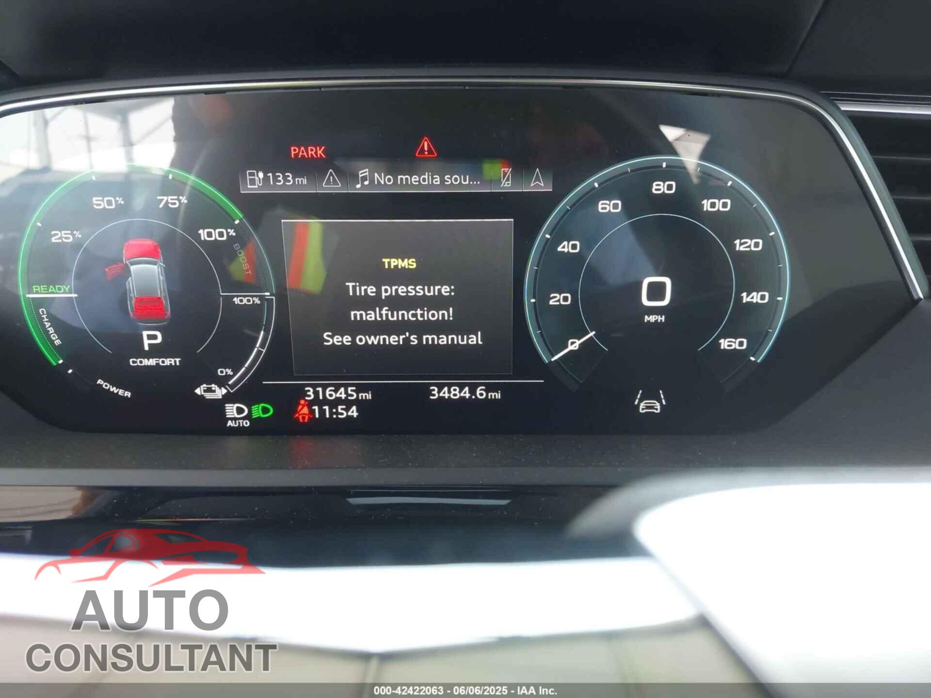 AUDI E-TRON 2021 - WA1LAAGE4MB038563
