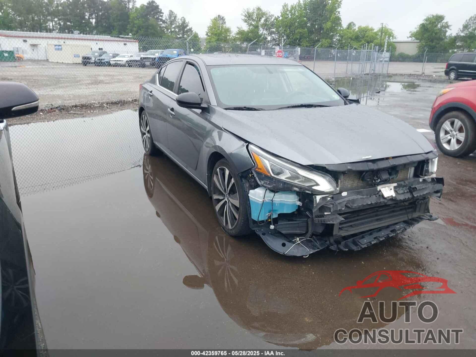 NISSAN ALTIMA 2019 - 1N4BL4CV3KC256526