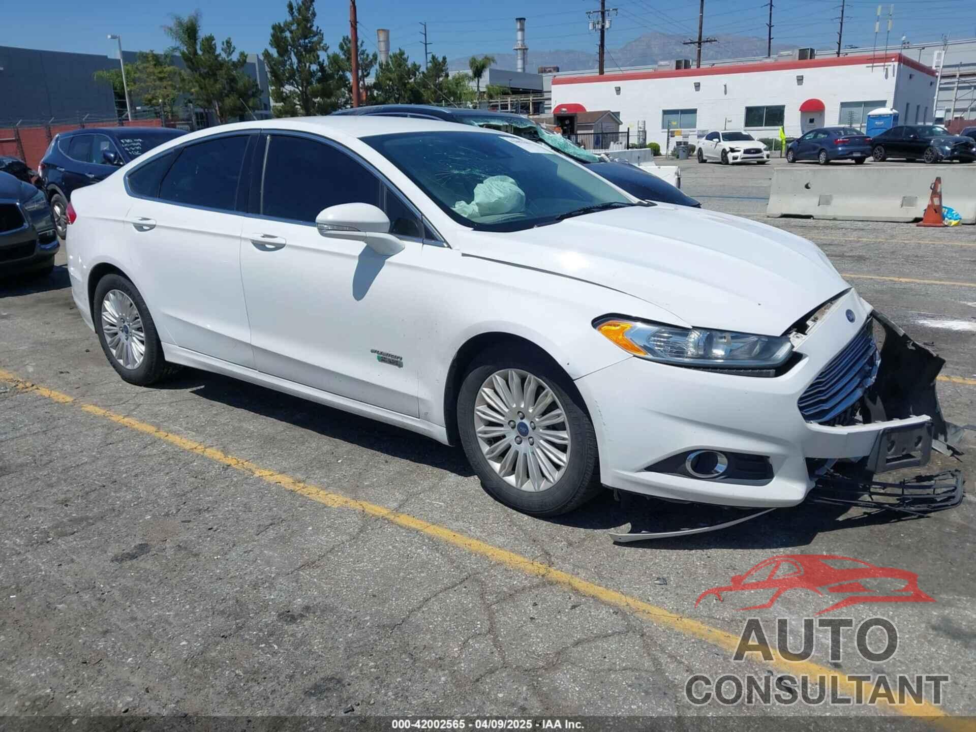 FORD FUSION ENERGI 2016 - 3FA6P0PU7GR206589