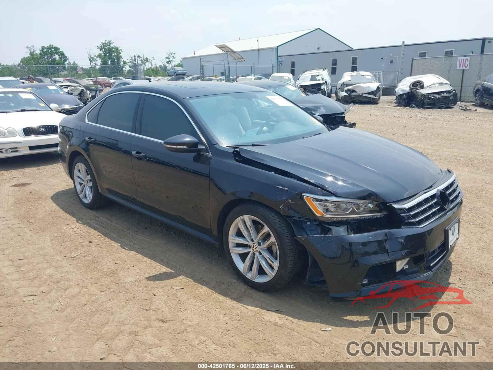VOLKSWAGEN PASSAT 2018 - 1VWBA7A39JC033051
