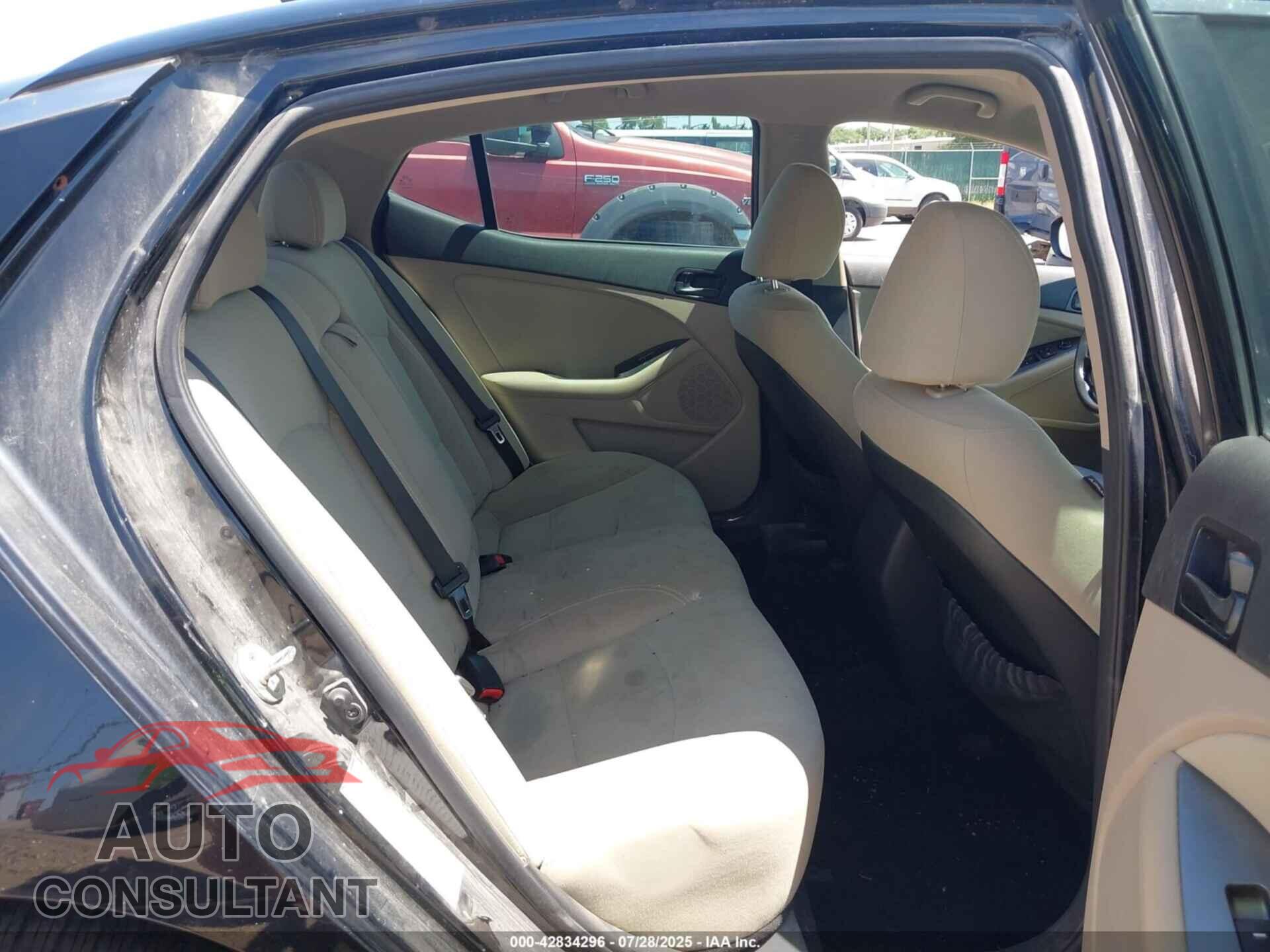 KIA OPTIMA 2014 - 5XXGM4A73EG351495