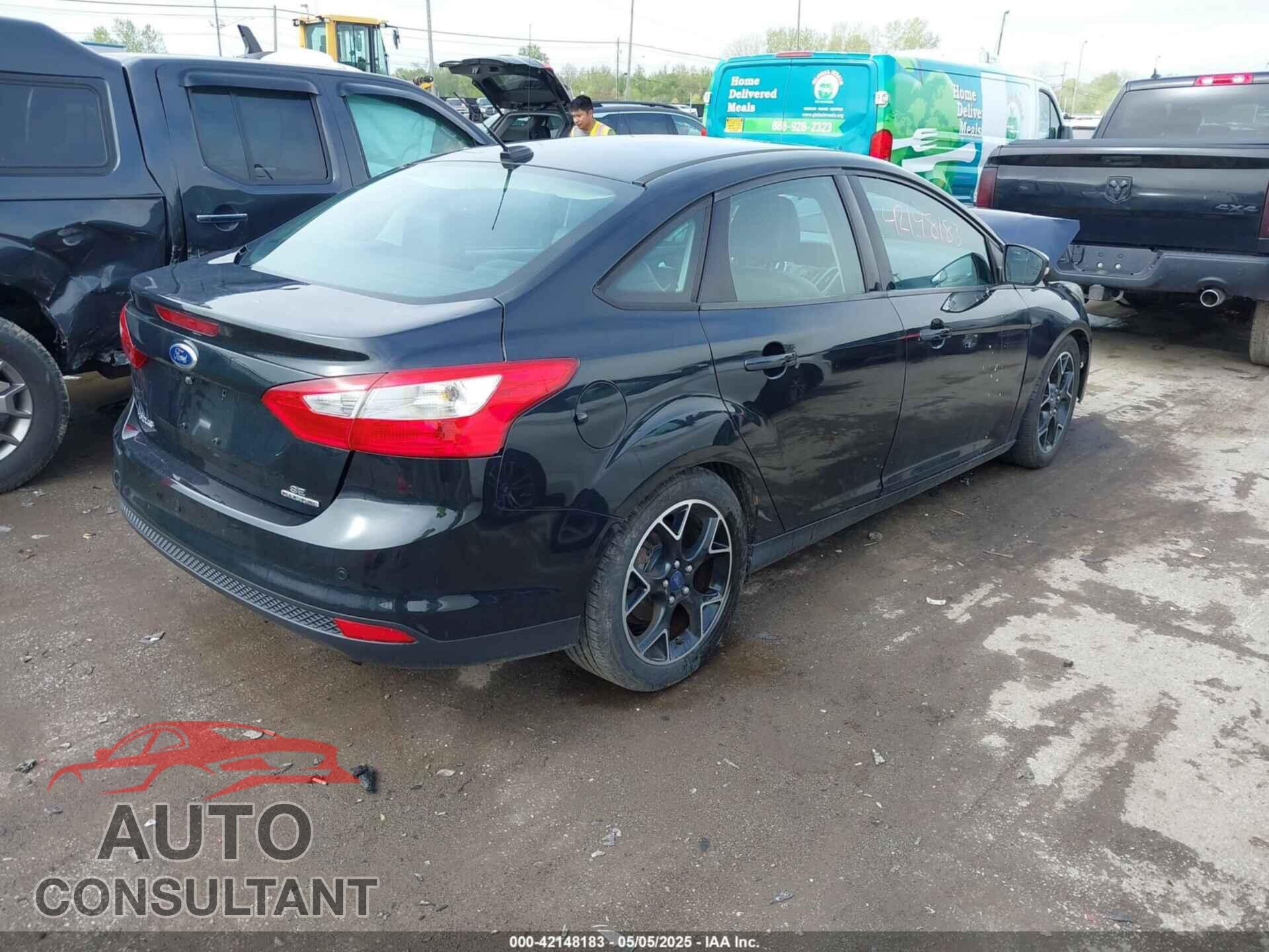 FORD FOCUS 2014 - 1FADP3F29EL154807